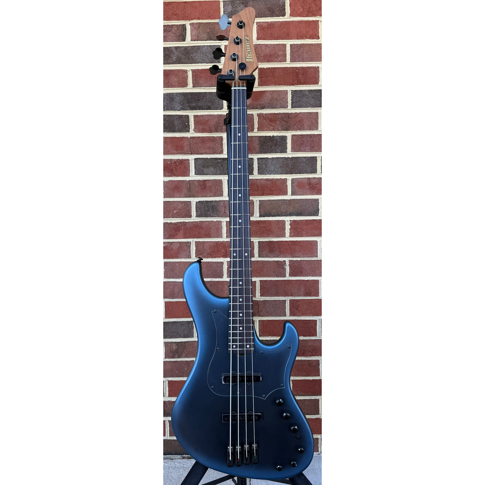 Ibanez Ibanez Mode MDM1000, 4-String Bass, Midnight Arctic Ocean Matte, Roasted Maple Neck, Alder Body, Gig Bag