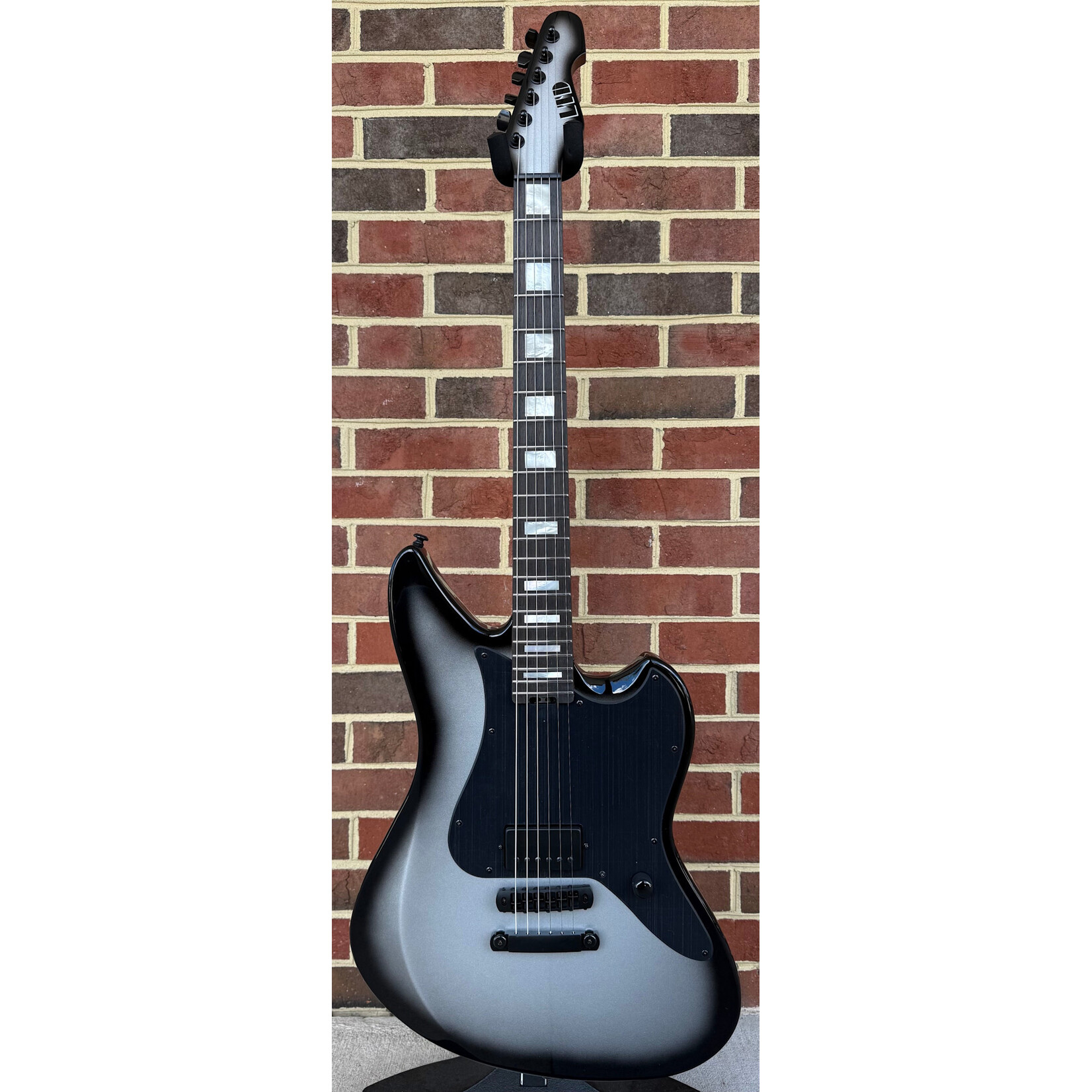 LTD ESP LTD JD-I, Joe Duplantier Signature Model, Silver Sunburst, Stainless Steel Frets, Locking Tuners, Dimarzio JD Fortitude Pickup, Hardshell Case