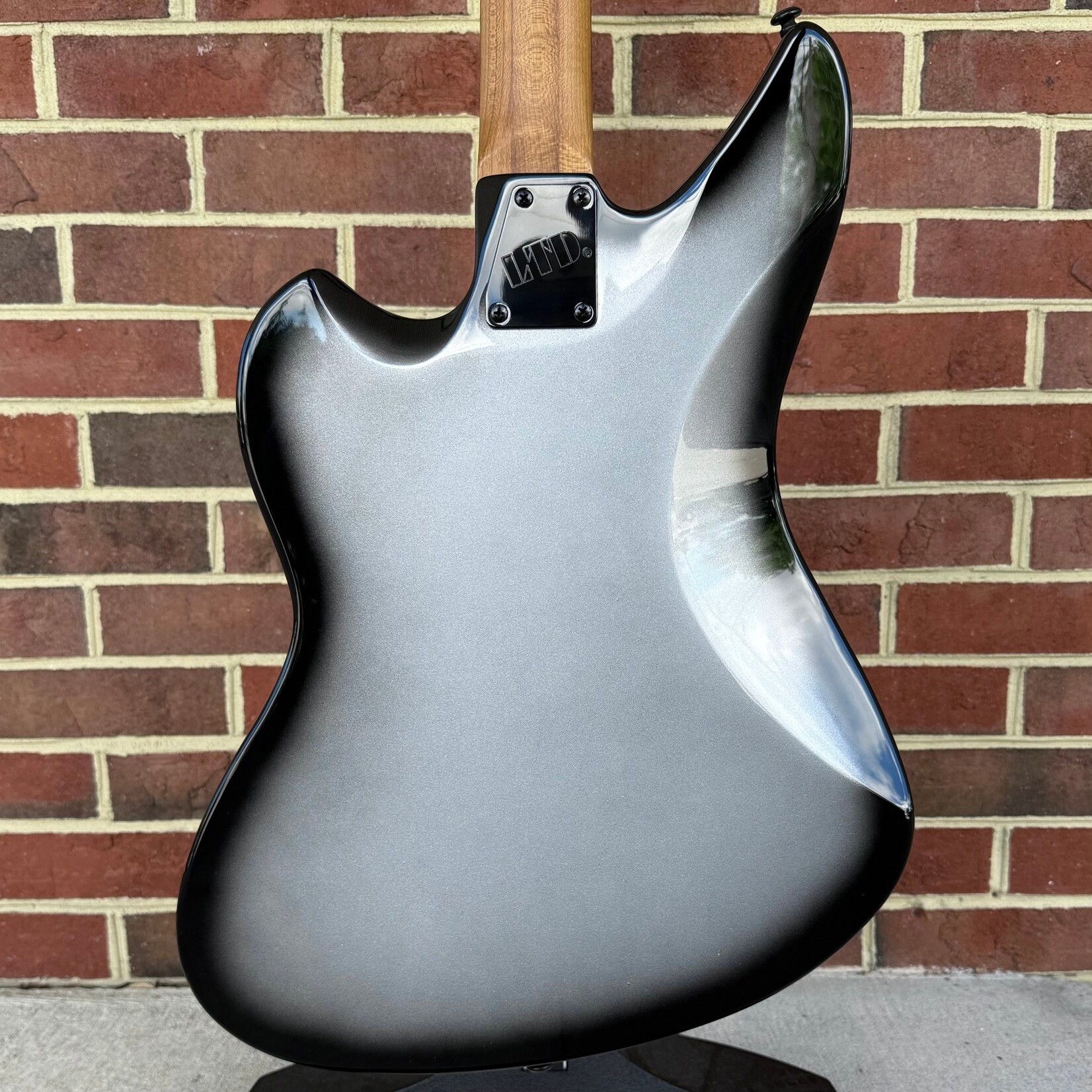LTD ESP LTD JD-I, Joe Duplantier Signature Model, Silver Sunburst, Stainless Steel Frets, Locking Tuners, Dimarzio JD Fortitude Pickup, Hardshell Case