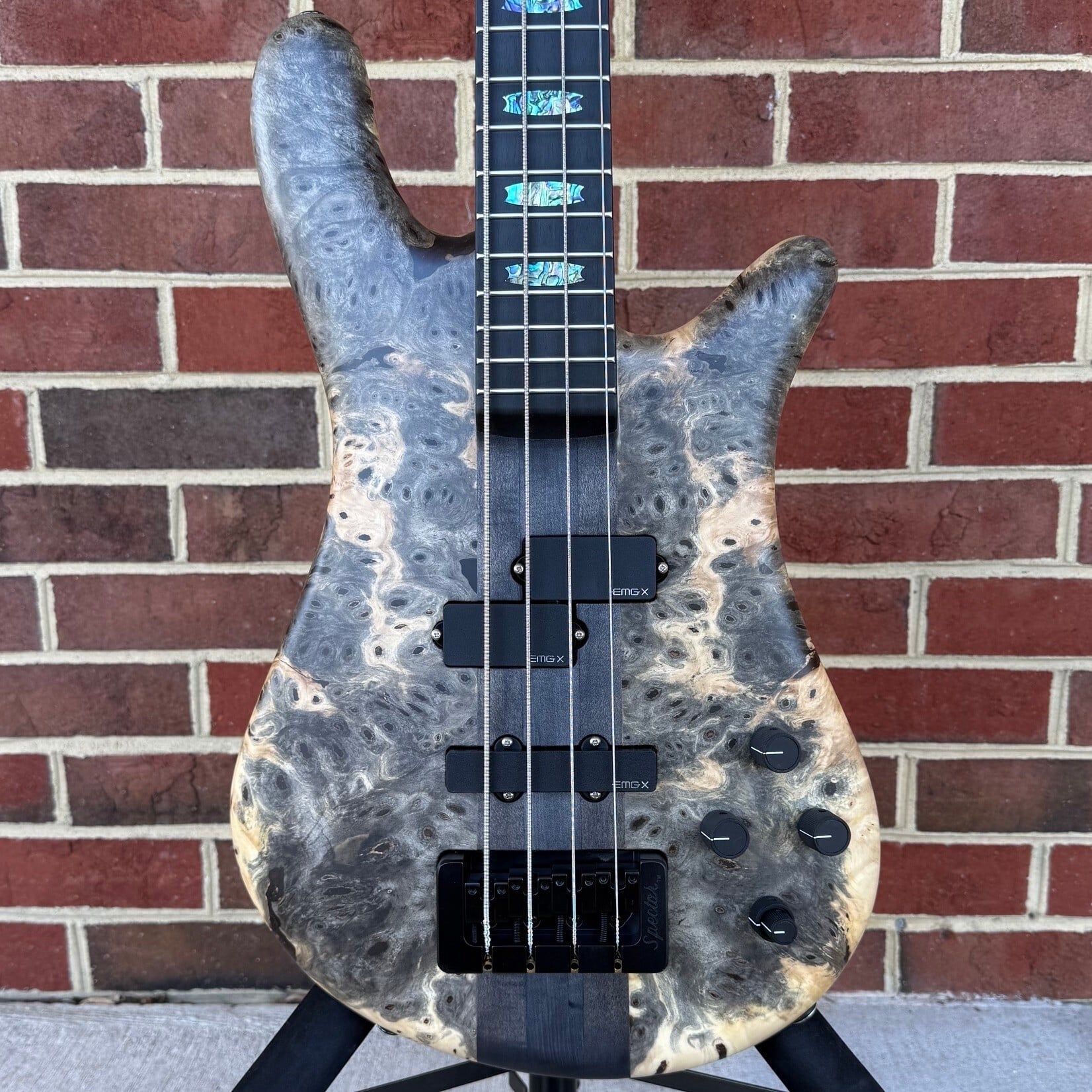 Spector Spector USA NS-2, Buckeye Burl Top, Swamp Ash Body, 3pc Maple Neck, Ebony Fretboard, Abalone Crown Inlays, EMG PX/JX Set, HAZ 18-Volt, TSA Case