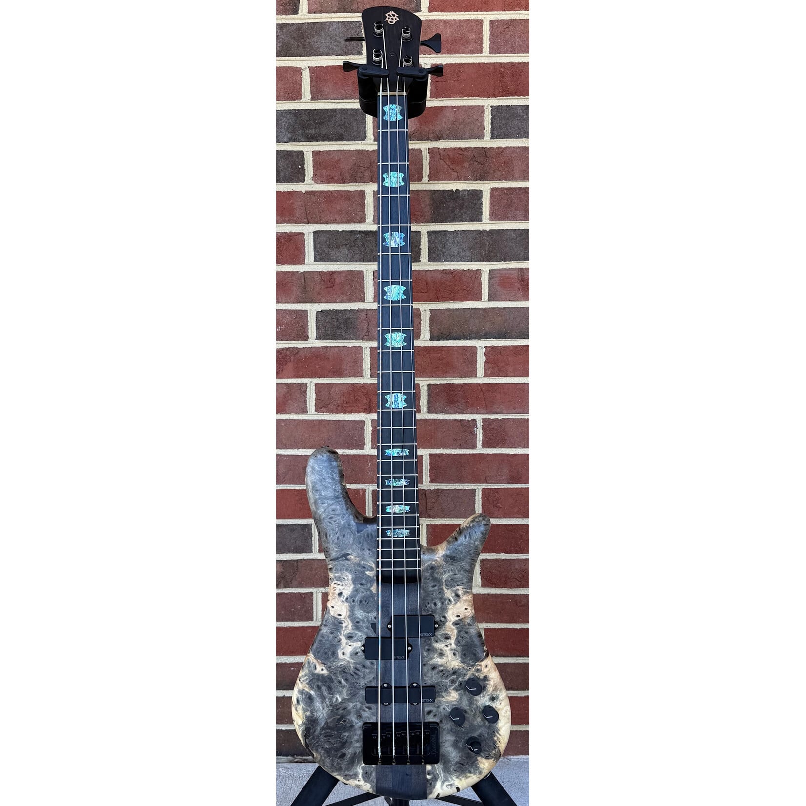Spector Spector USA NS-2, Buckeye Burl Top, Swamp Ash Body, 3pc Maple Neck, Ebony Fretboard, Abalone Crown Inlays, EMG PX/JX Set, HAZ 18-Volt, TSA Case