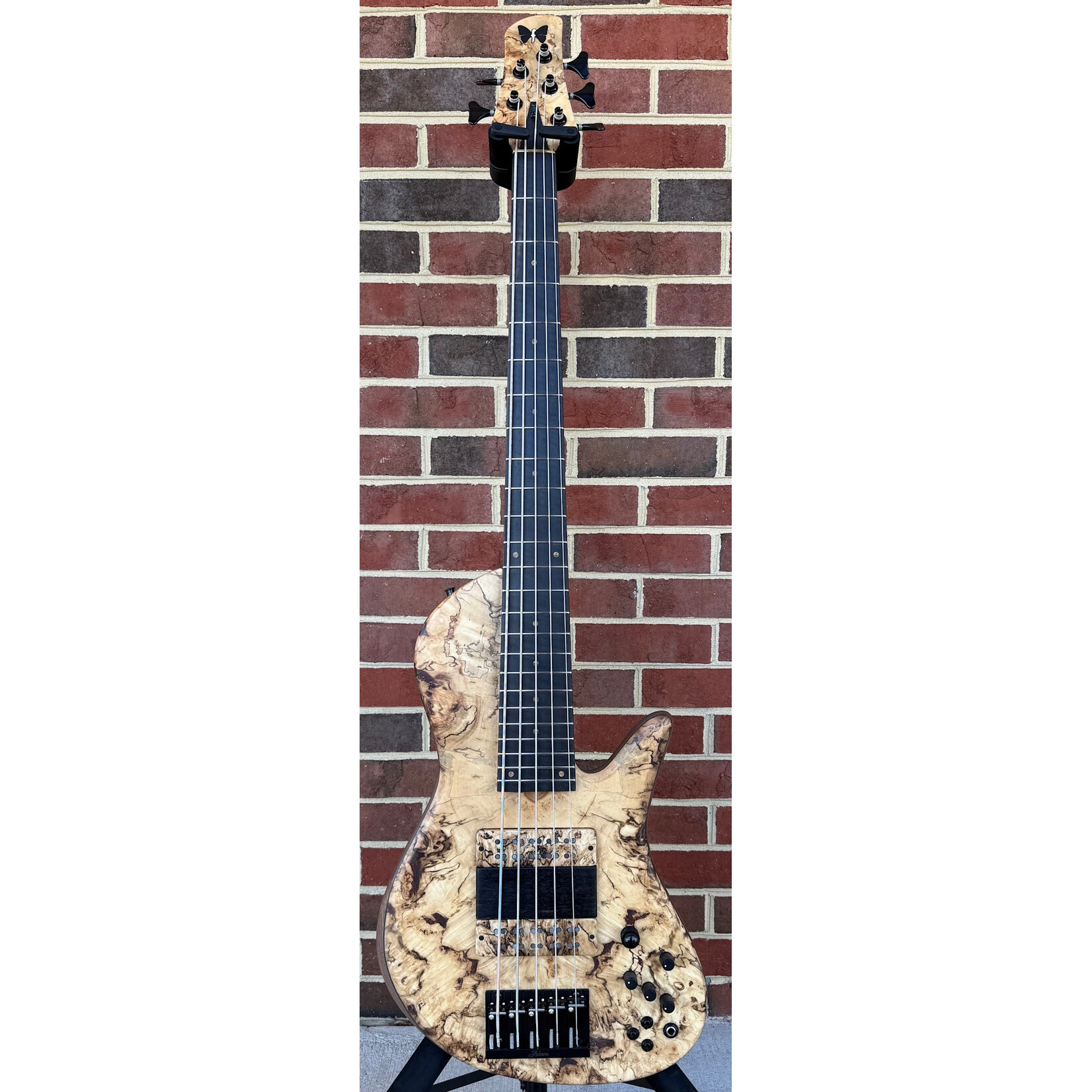 Fodera Fodera Emperor II Elite, Chestnut Burl Top, Walnut Body, Alder Tone Block, Flamed Ebony Fretboard, Flamed Ebony Ramp, Chestnut Dot Inlays, Fodera/Duncan Dual Coil Pickups, Hardshell Case