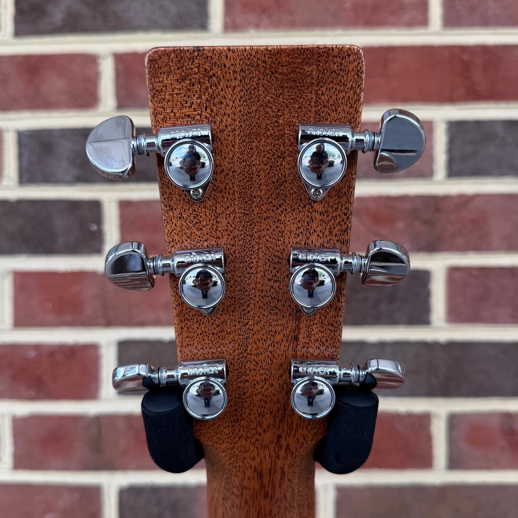Martin Martin D-35, Spruce Top, East Indian Rosewood Back & Sides, Ebony Bridge & Fretboard, Hardshell Case