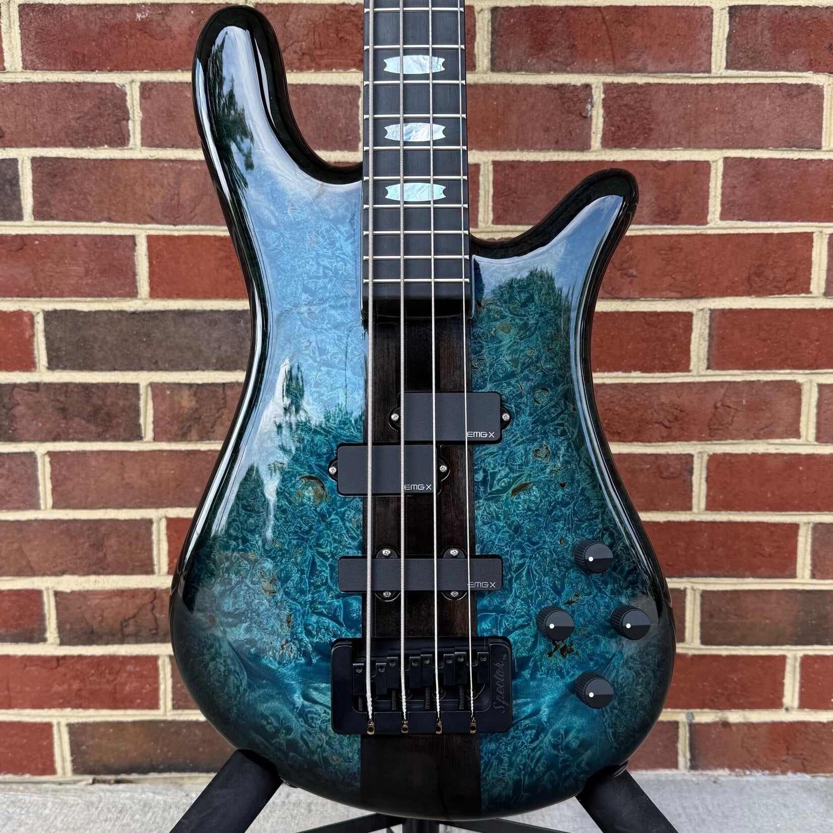 Spector Spector USA NS-2, Inferno Blue Burst, Maple Burl Top, Swamp Ash Body, 3pc Roasted Maple Neck, Ebony Fretboard, Mother of Pearl Crown Inlays, EMG PX/SJX Set, HAZ 9v, TSA Case