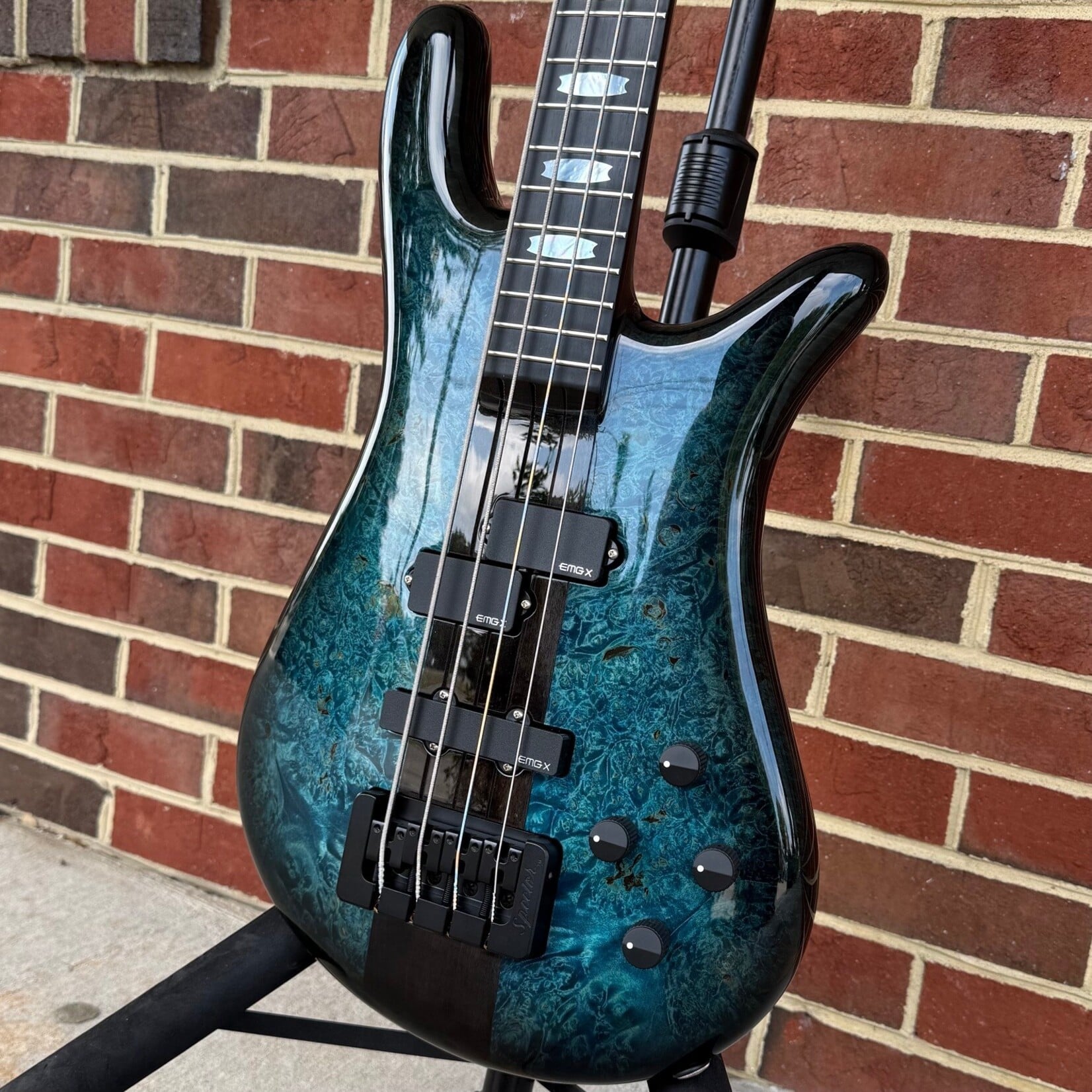 Spector Spector USA NS-2, Inferno Blue Burst, Maple Burl Top, Swamp Ash Body, 3pc Roasted Maple Neck, Ebony Fretboard, Mother of Pearl Crown Inlays, EMG PX/SJX Set, HAZ 9v, TSA Case