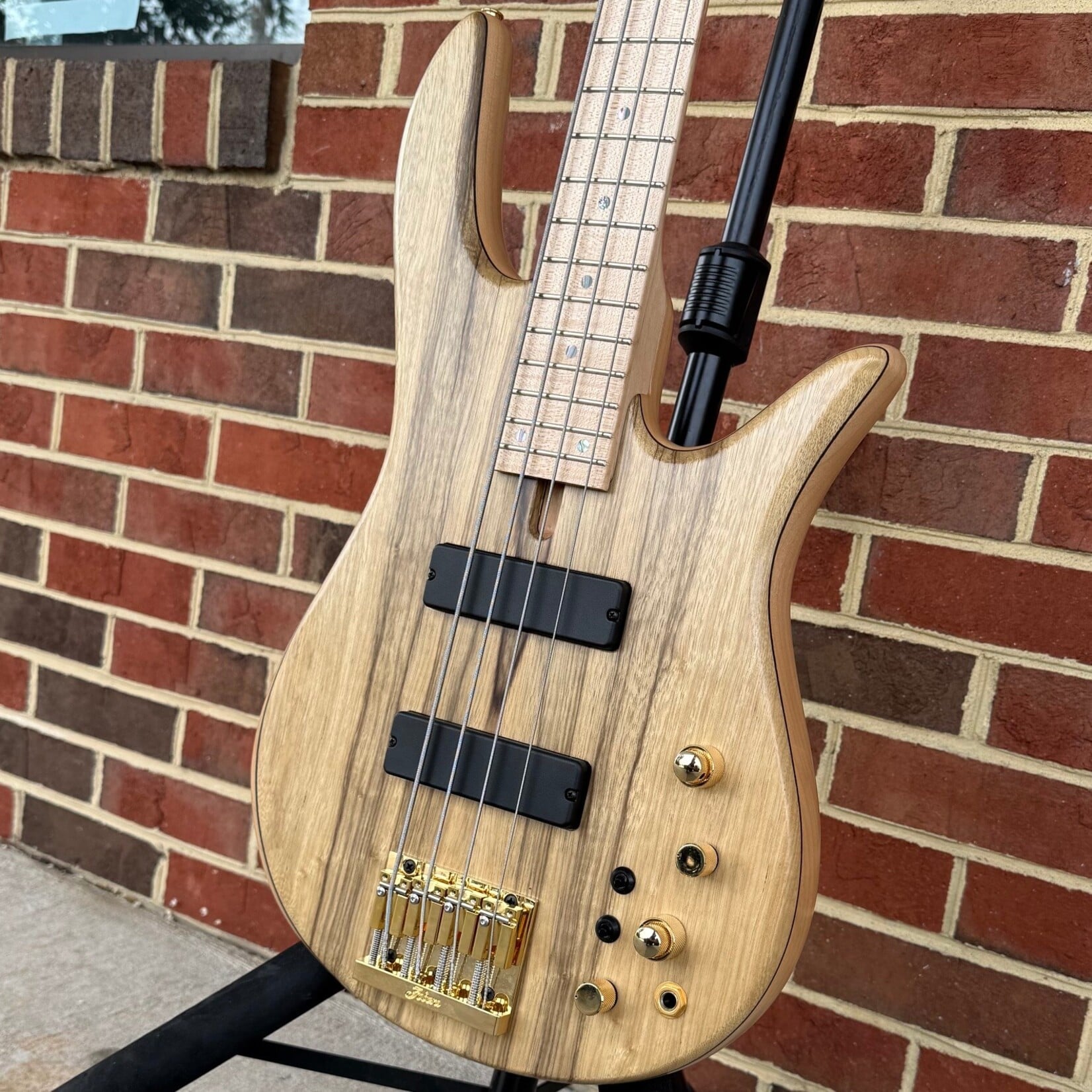 Fodera Fodera Monarch 4 Standard Special, Sweetwater Exclusive, Black Limba Top, Alder Body, Maple Neck & Fretboard, Duncan Dual Coil Pickups, Hardshell Case (USED)