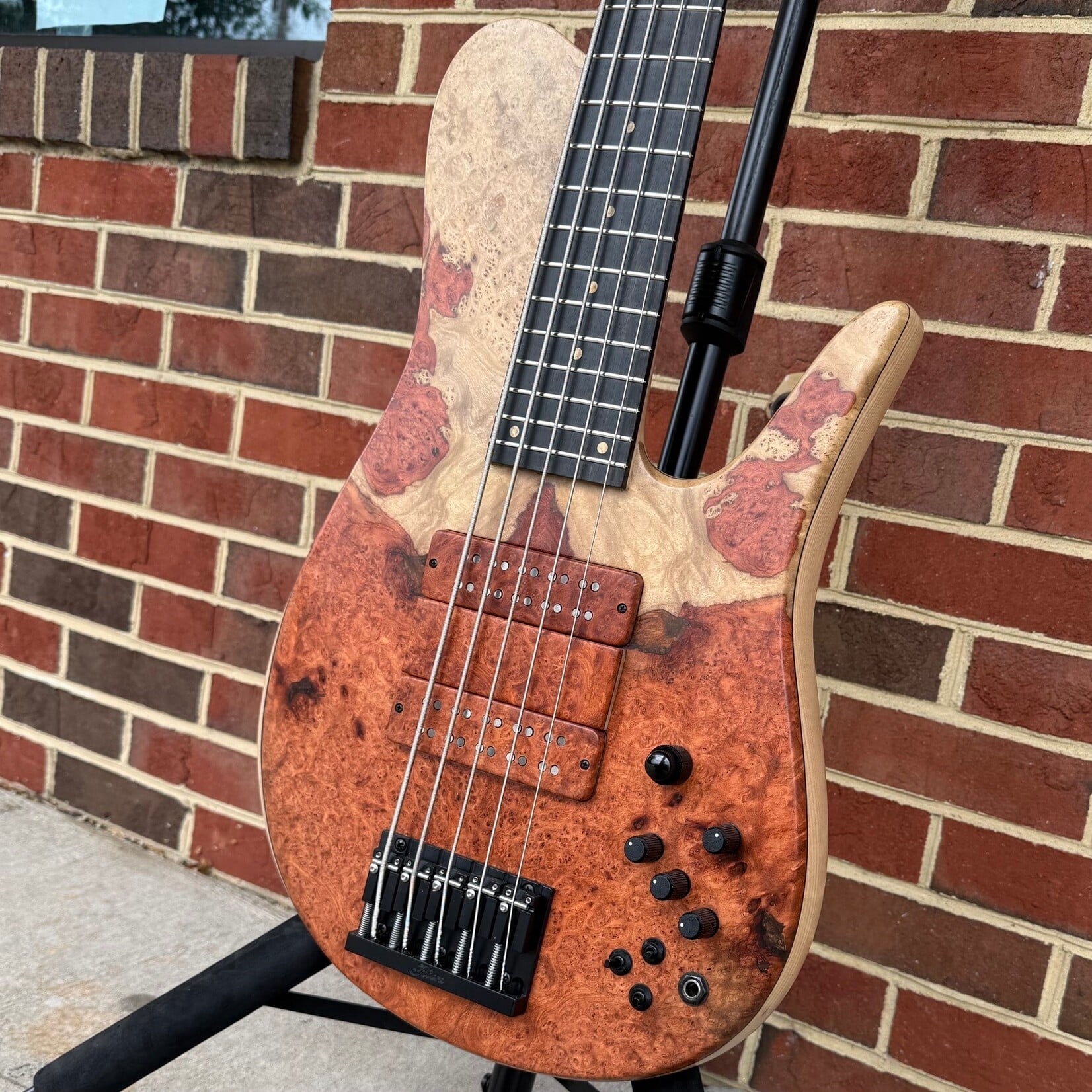 Fodera Fodera Imperial Elite 5, Ambonya Burl Top, Ash Body Wings, Alder Tone Block, Ebony Fretboard, Ambonya Burl Ramp, Fodera/Duncan Dual Coil Pickups with Ambonya Burl Covers, Fodera x Trickfish Preamp, Hardshell Case