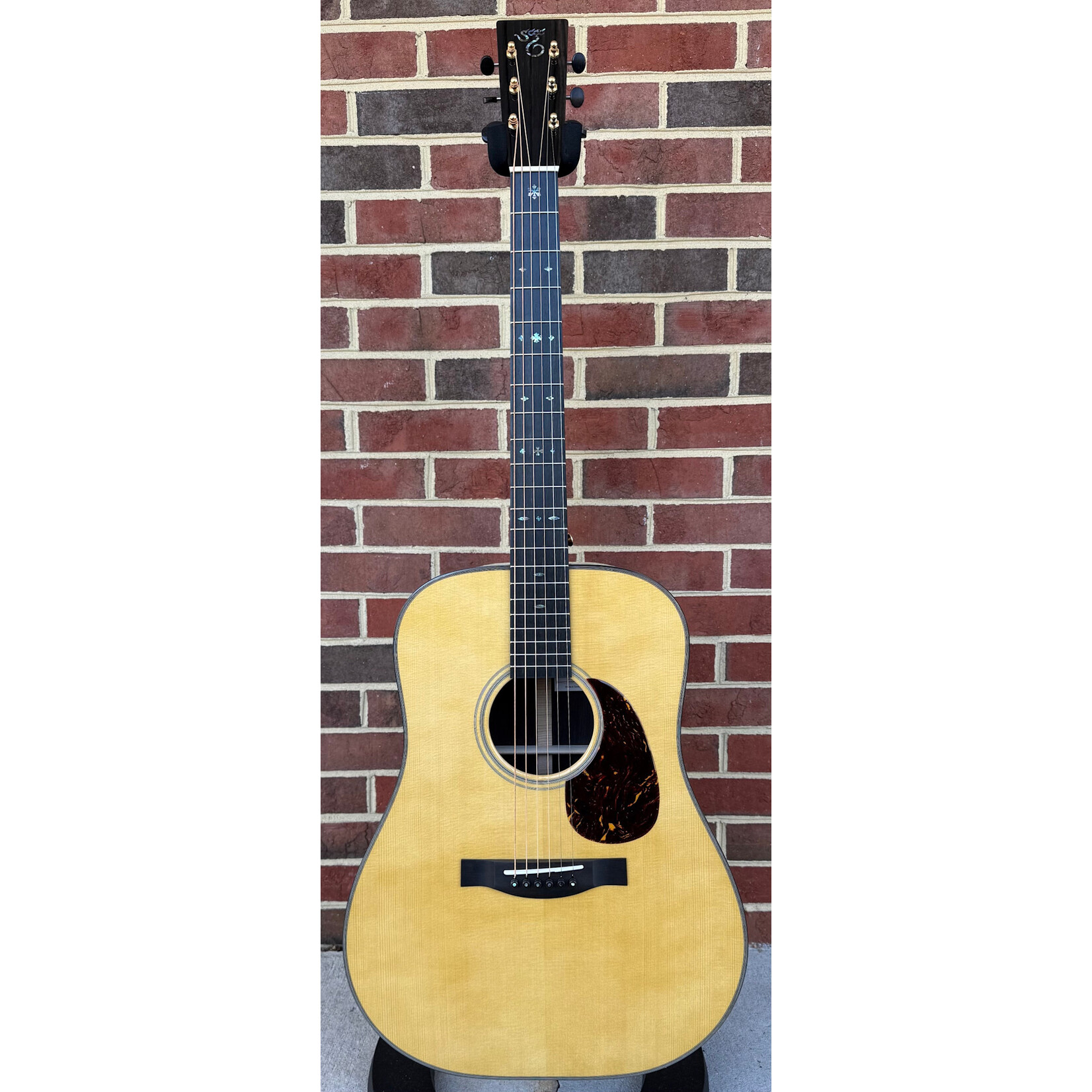 Santa Cruz Guitar Co. Santa Cruz Custom D, German Spruce Top - Vintage Tint, African Blackwood Back & Sides, Black Binding, Koa Back Strip and Tail Strip, 45 Style Abalone Inlays, Hardshell Case