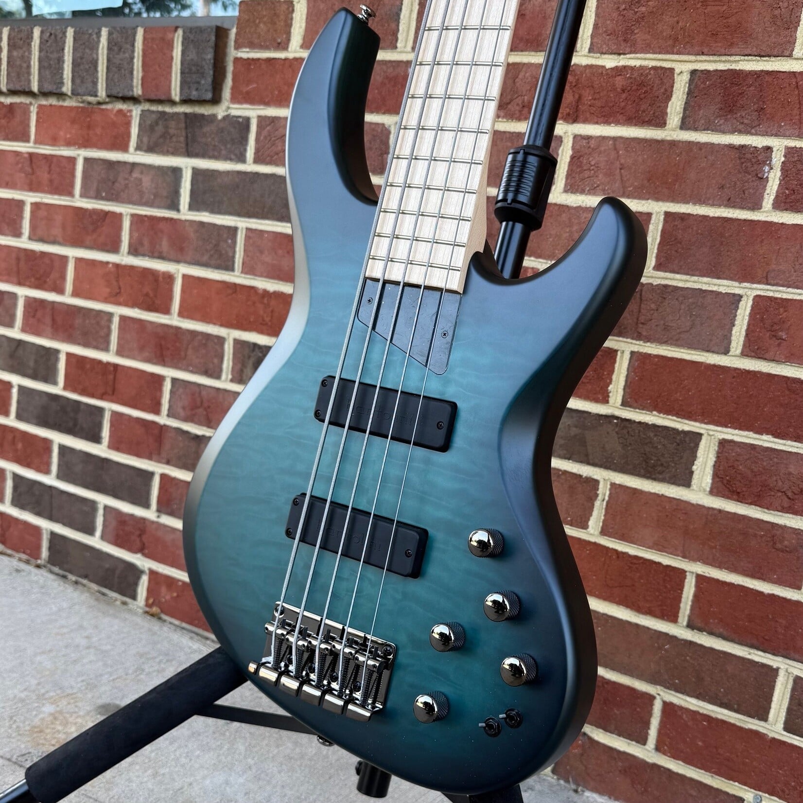 MTD MTD Kingston Norm Stockton Signature Saratoga, Quilted Maple Top, Alder Body, Custom Bartolini USA Pickups, Bartolini Active 3-band EQ