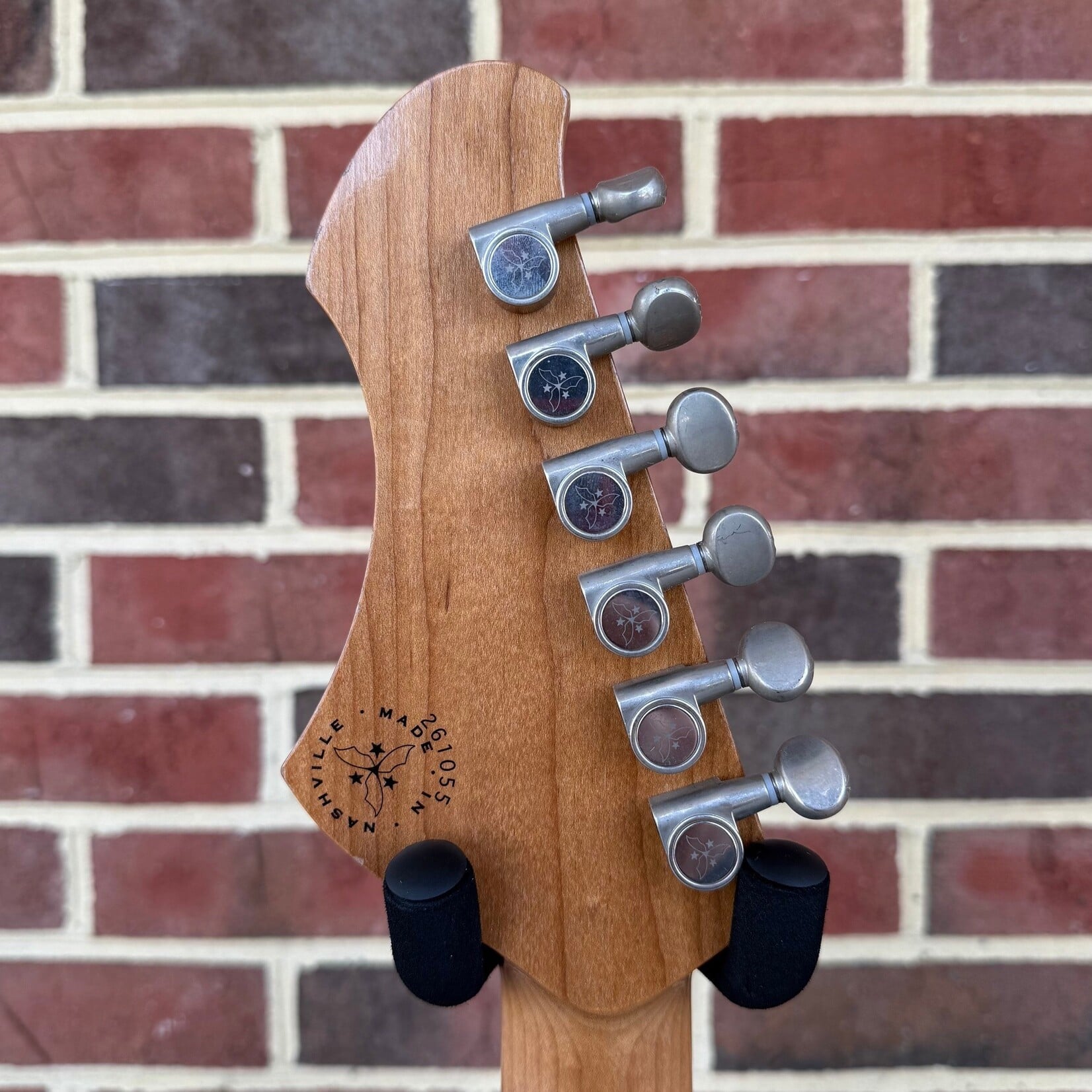 Novo Guitars Novo Guitars Serus J, Sonic Blue, Tempered Pine Body, Light Distress, Tempered Maple Neck, East Indian Rosewood Fretboard, Matching Headstock, 3-ply Parchment Pickguard, Fralin P-90s, Novo Deluxe Gig Bag