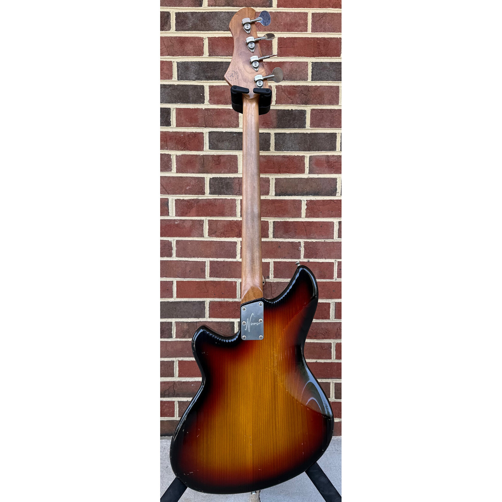 Novo Guitars Novo Guitars Ivorus Bass, 3-Tone Burst, Tempered Pine Body, Light Distress, Tempered Maple Neck, East Indian Rosewood Fretboard, Bull Black Headstock, Novo Deluxe Gig Bag