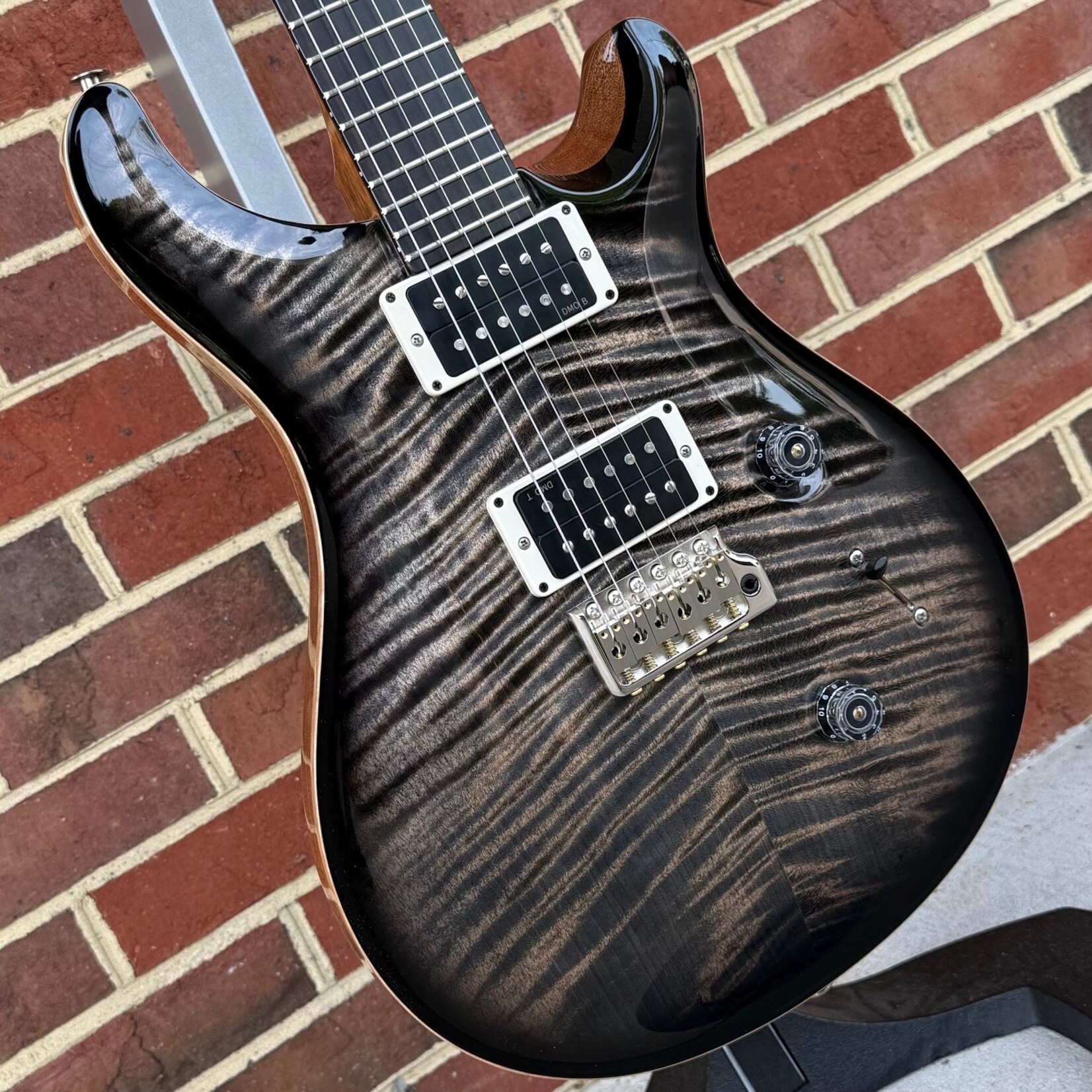 Paul Reed Smith Paul Reed Smith Custom 24 "Birds of a Feather" Limited Edition, Charcoal Microburst, Artist Grade Flame Maple Top, Mahogany Body, Ebony & Figured Maple Fretboard, Old School Private Stock Eagle Headstock Inlay, PRS DMO Pickups, Hardshell Cas