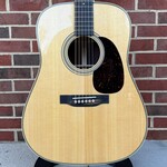 Martin Martin HD-28, Spruce Top, Rosewood Back & Sides, Ebony Bridge & Fretboard, Hardshell Case