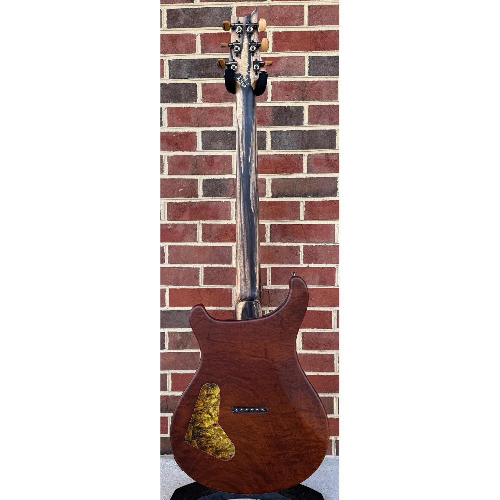 Paul Reed Smith Paul Reed Smith Private Stock Custom 24 Hardtail, Dirty Blonde Glow, Buckeye Burl Top, South American Figured Mahogany Body, Pale Moon Ebony Neck, Pale Moon Ebony Fretboard, \m/ Pickups, Smoked Black Hardware