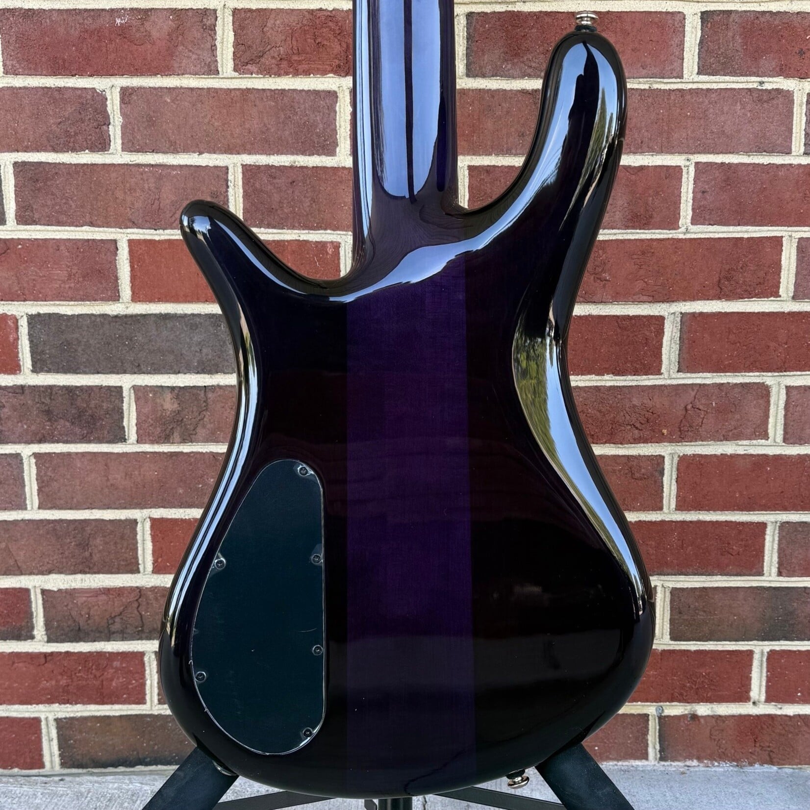 Spector Spector Icon NS-5 Neck Through, Purple Cherry, Aguilar DCB Pickups, Aguilar OBP-2 Preamp, Gig Bag
