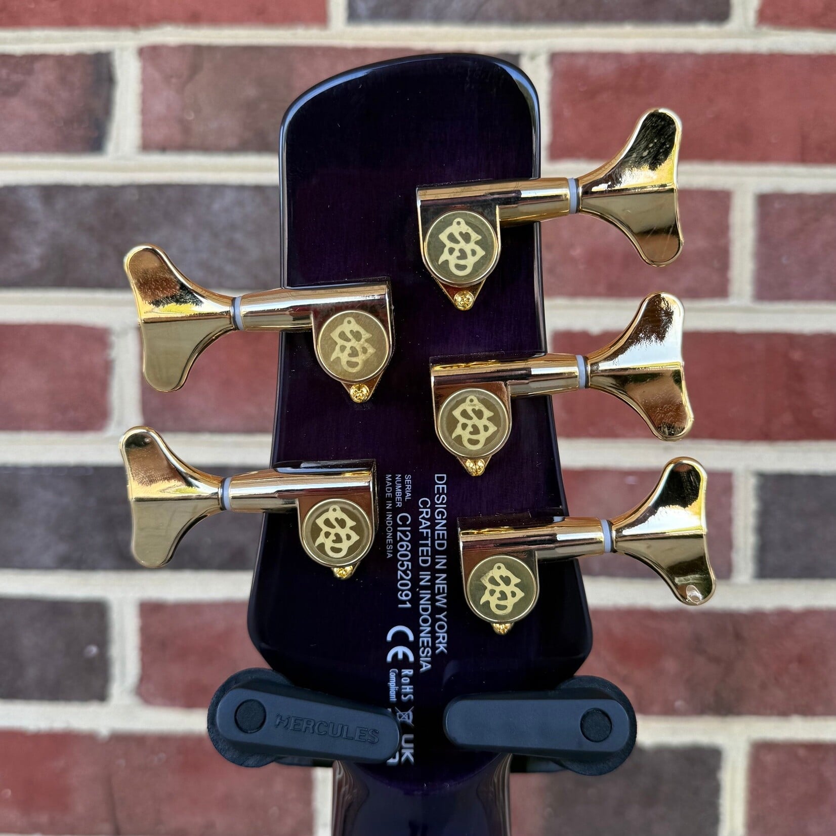 Spector Spector Icon NS-5 Neck Through, Purple Cherry, Aguilar DCB Pickups, Aguilar OBP-2 Preamp, Gig Bag
