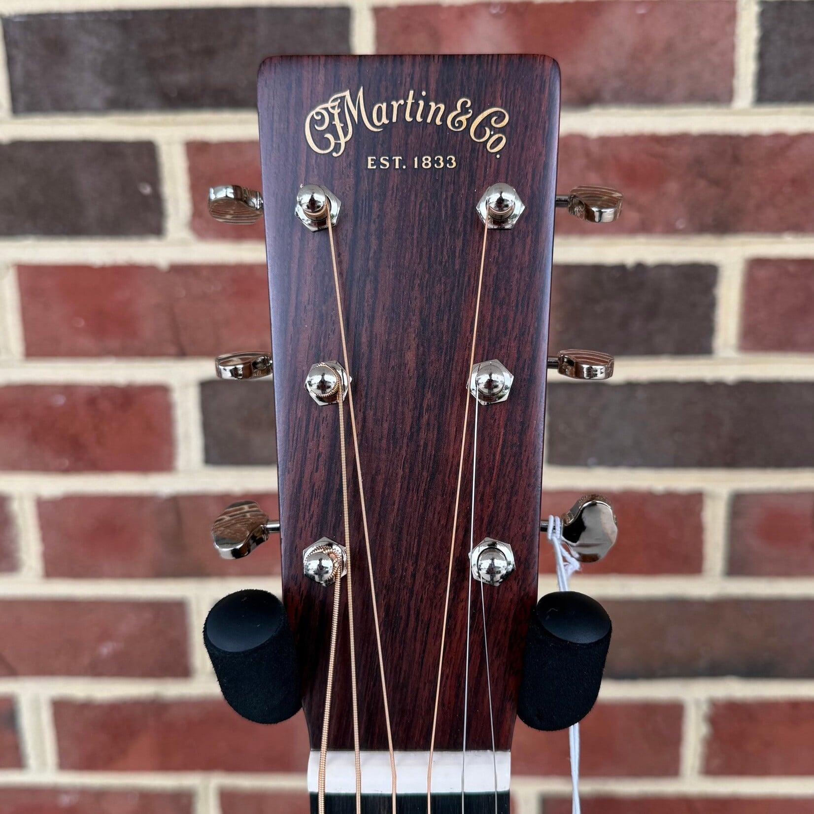Martin Martin 000-18, Spruce Top, Mahogany Back & Sides, Ebony Bridge & Fretboard, Hardshell Case
