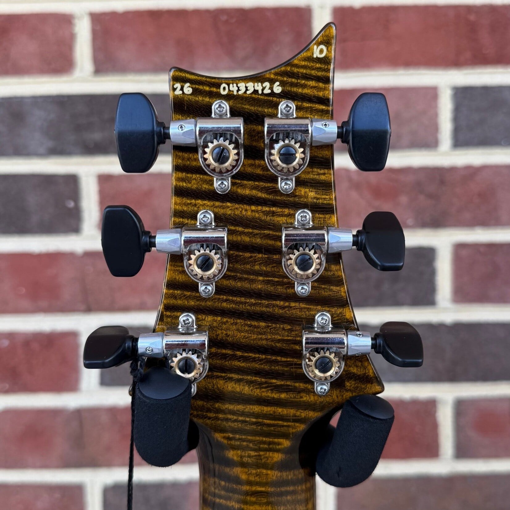 Paul Reed Smith Paul Reed Smith Limited Edition Wood Library Custom 24 Stoptail, Tiger Eye, Flame Maple 10-Top, Black Limba Body, Flame Maple Neck, Ziricote Fretboard, PRS DMO Pickups, Hardshell Case