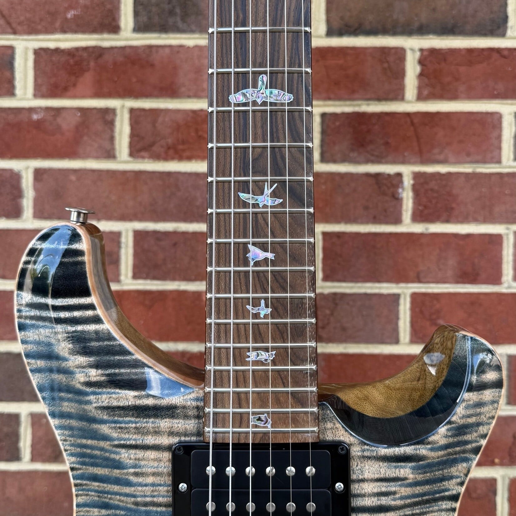 Paul Reed Smith Paul Reed Smith Wood Library Custom 24 Stoptail Limited, Faded Whale Blue, Flame Maple 10-Top, Black Limba Body, Flame Maple Neck, Ziricote Fretboard, PRS DMO Pickups, Hardshell Case