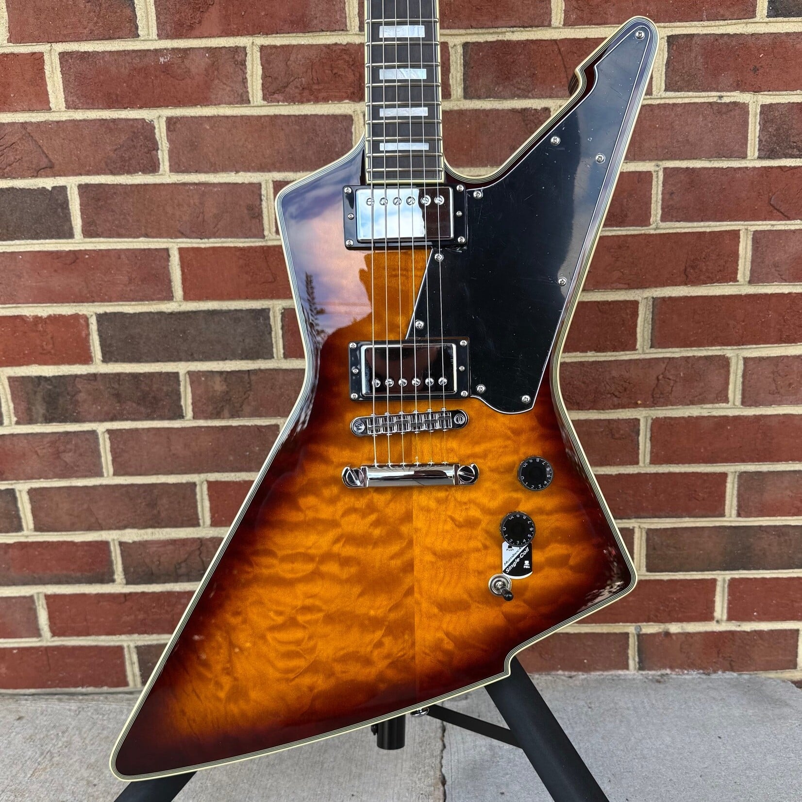 Schecter Guitar Research Schecter E-1 Custom, Vintage Sunburst, Quilted Maple Top, Ebony Fretboard, Locking Tuners, Schecter USA Sunset Strip/Pasadena Pickups