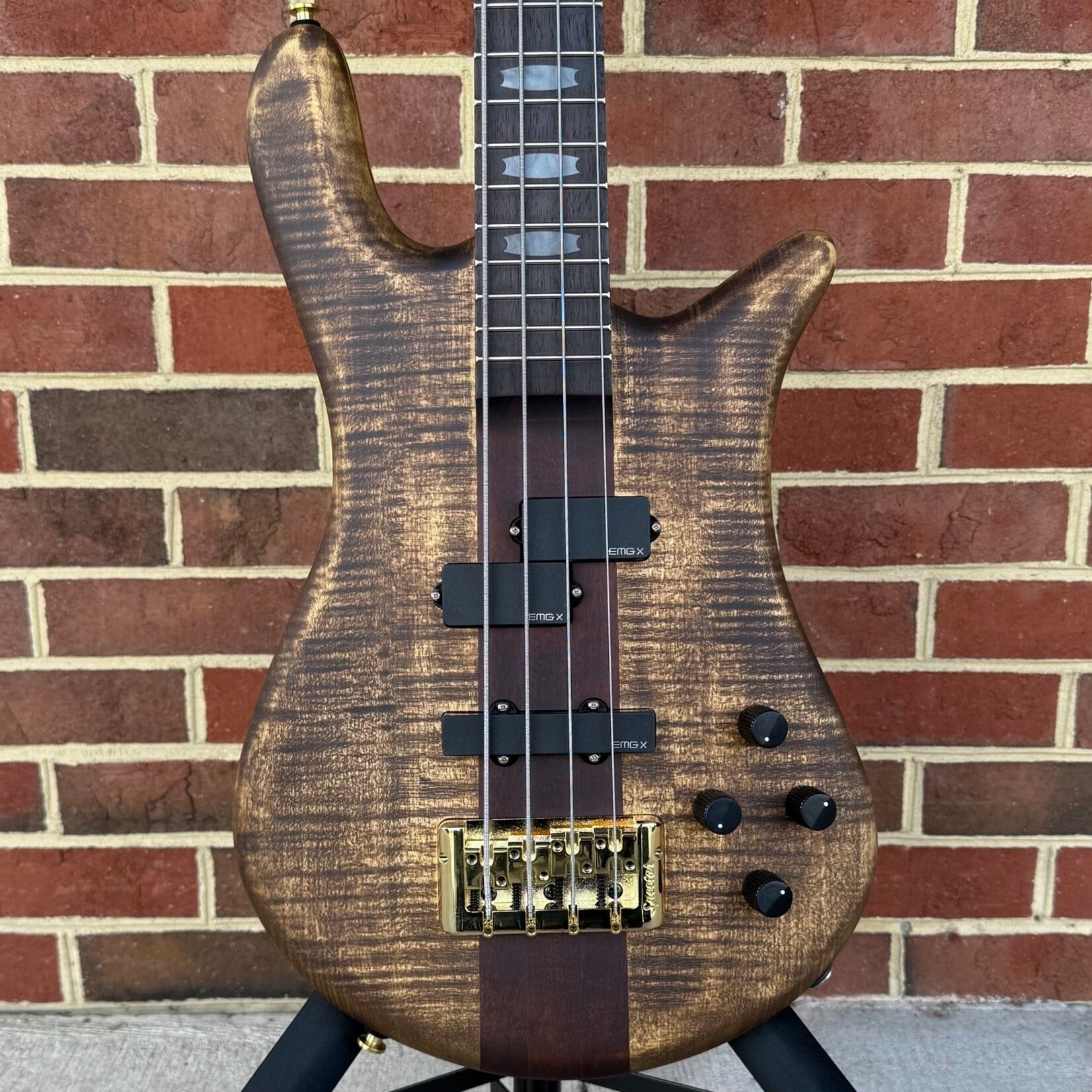 Spector Spector Euro 4 Rex Brown Signature, Flame Maple Top, Empresswood Back, 3pc Maple Neck, Indian Rosewood Fretboard, EMG PX/JX Set, Tone Pump Preamp, Gig Bag