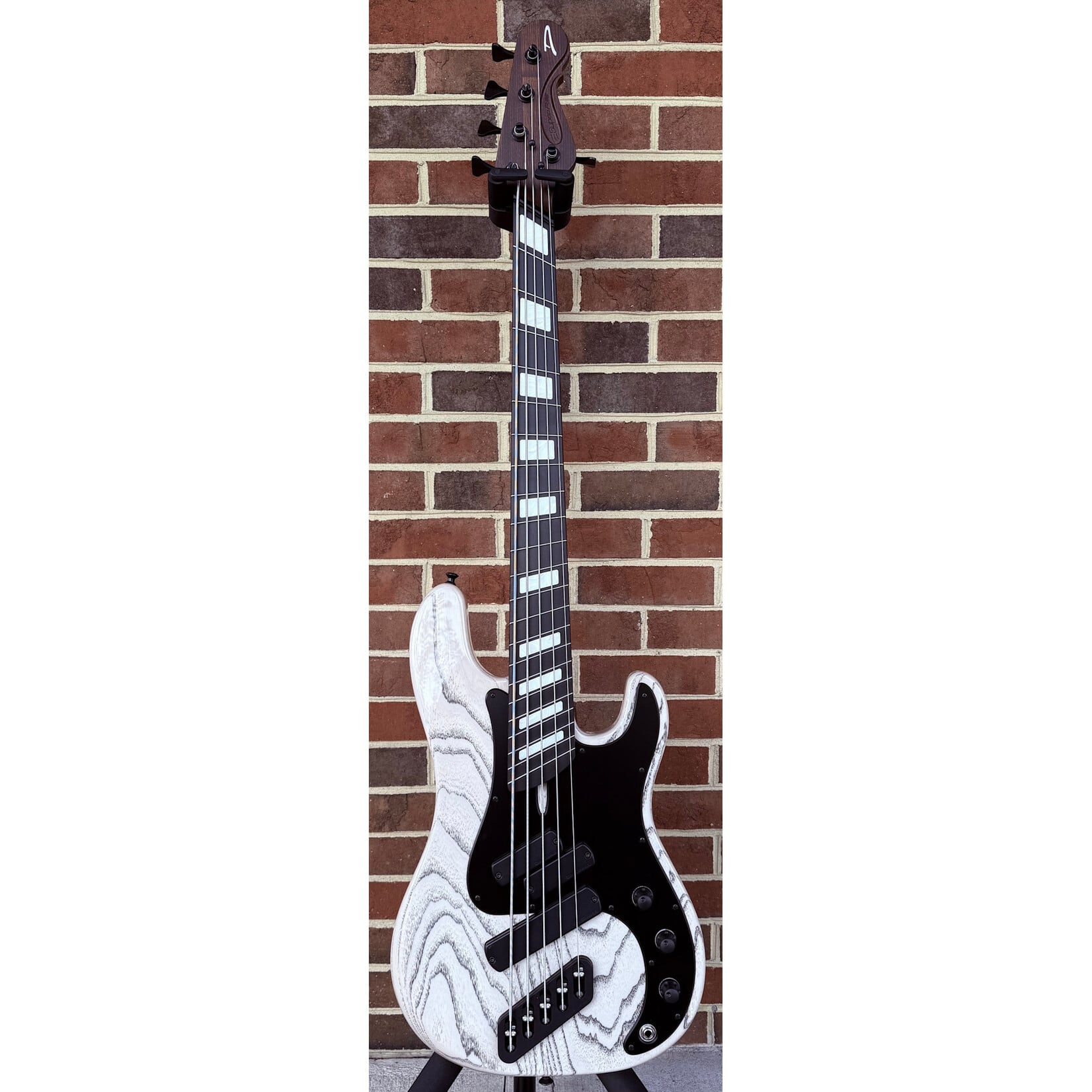 Dingwall Dingwall Super PJ Custom 5-String, White Ceruse w/ Black Grain Fill, Swamp Ash Body, Wenge Neck, Obsidian Maple Fretboard, White Pearloid Block Inlays, Blue Luminlay Side Dots, Dingwall Deluxe Gig Bag