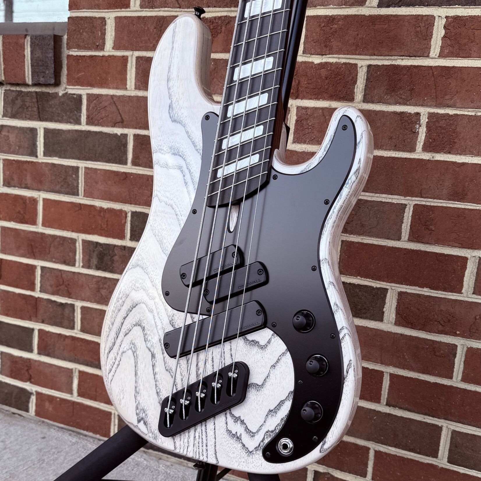 Dingwall Dingwall Super PJ Custom 5-String, White Ceruse w/ Black Grain Fill, Swamp Ash Body, Wenge Neck, Obsidian Maple Fretboard, White Pearloid Block Inlays, Blue Luminlay Side Dots, Dingwall Deluxe Gig Bag