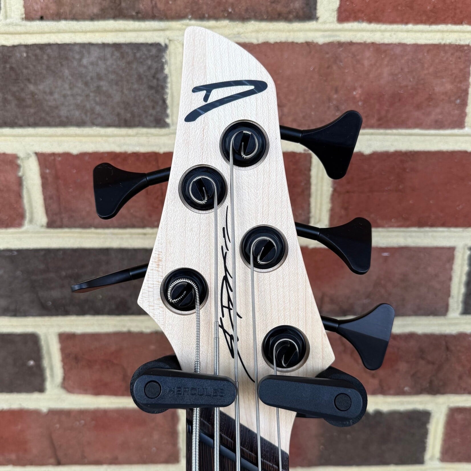 Dingwall Dingwall ABI Custom 5-String, Sour Lava Supershift, Swamp Ash Body, 5pc Maple Neck, Wenge Fretboard, Dingwall FDV Pickups, Neve Preamp with Master Tone, Dingwall Deluxe Gig Bag