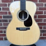 Martin Martin OM-28, Spruce Top, Rosewood Back & Sides, Ebony Fretboard & Bridge, Hardshell Case