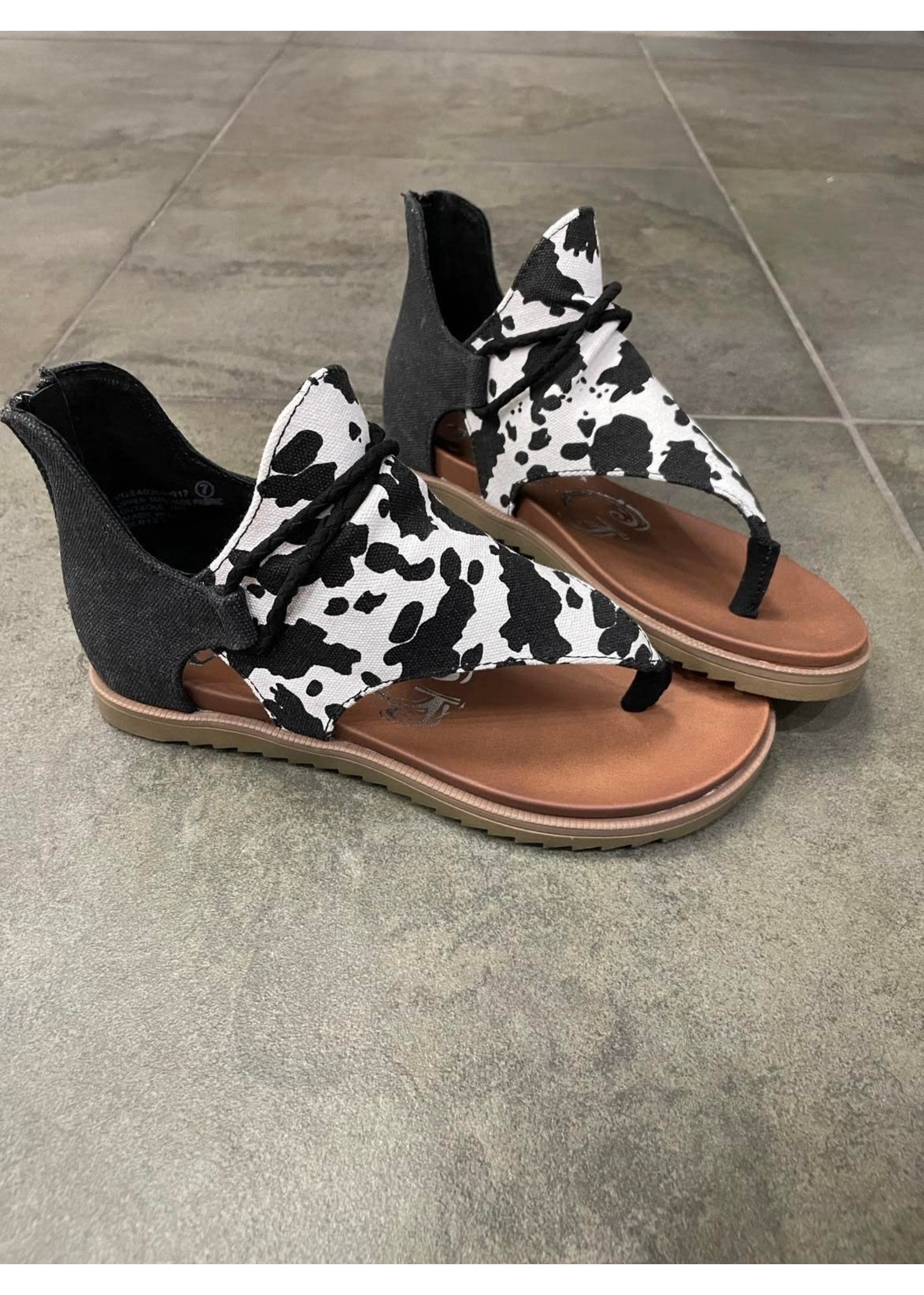 Very J Angelika Black Cow Sandals