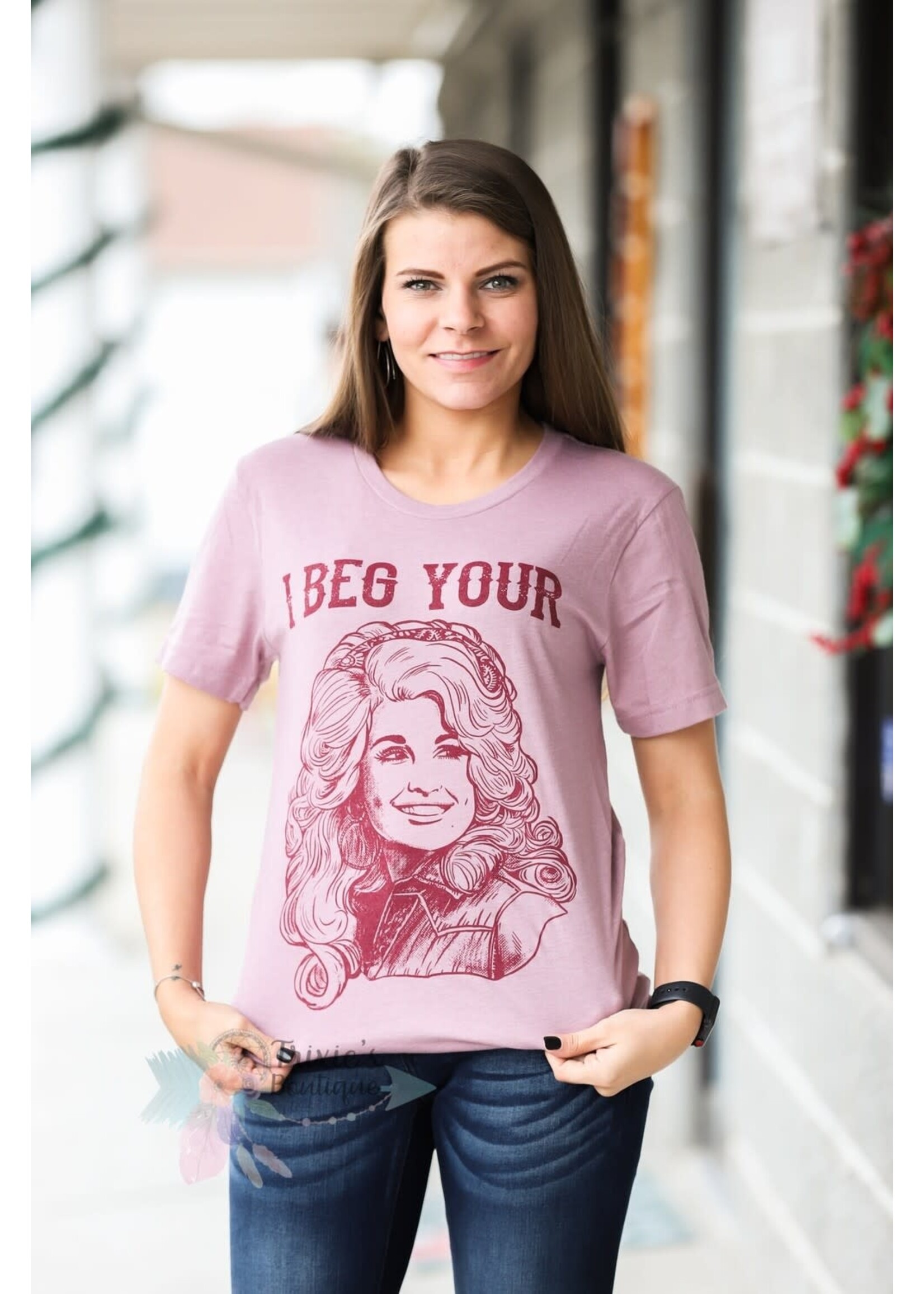 Rowdy Crowd Beg Your Parton