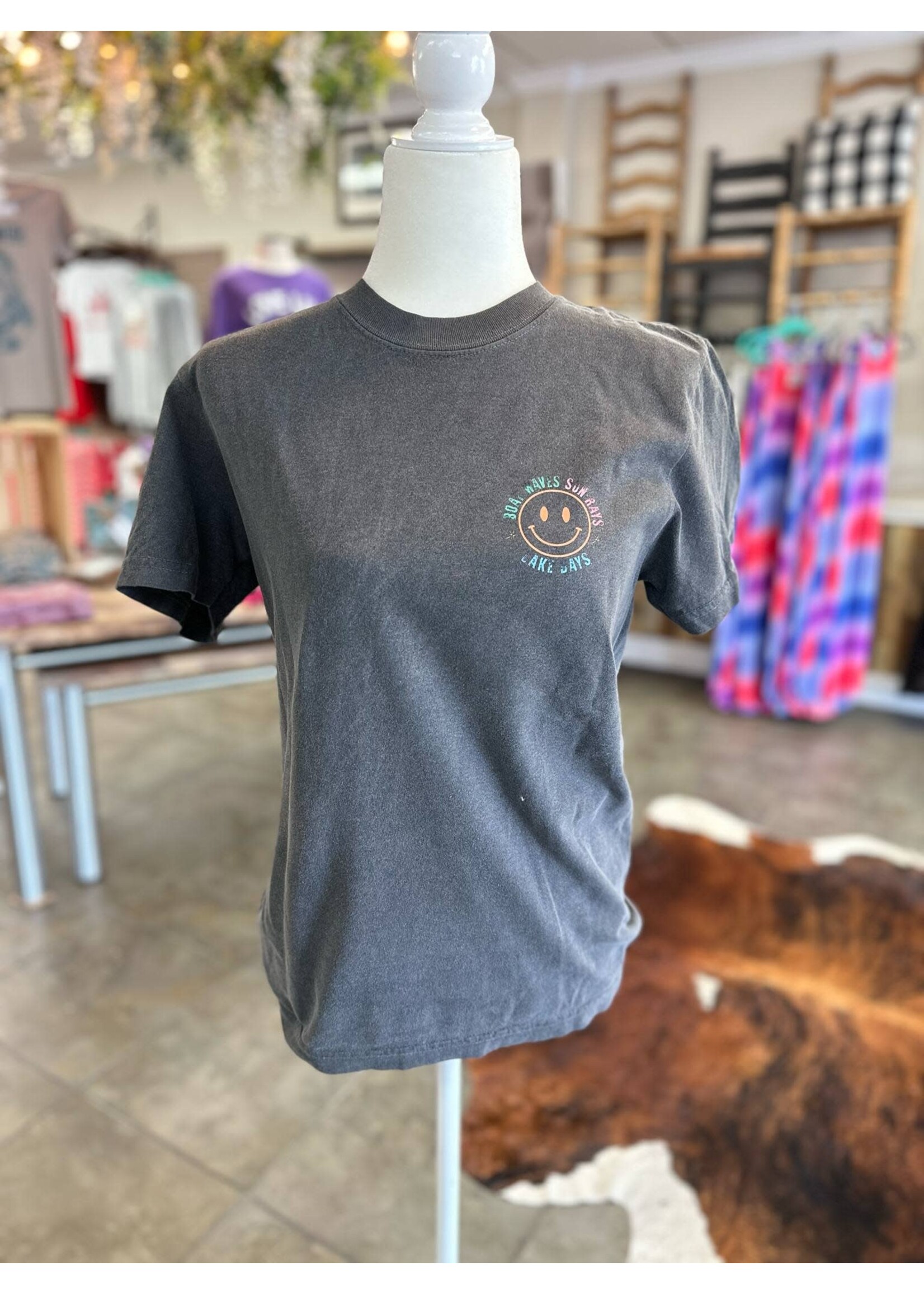 Boat Sun Lake Tee