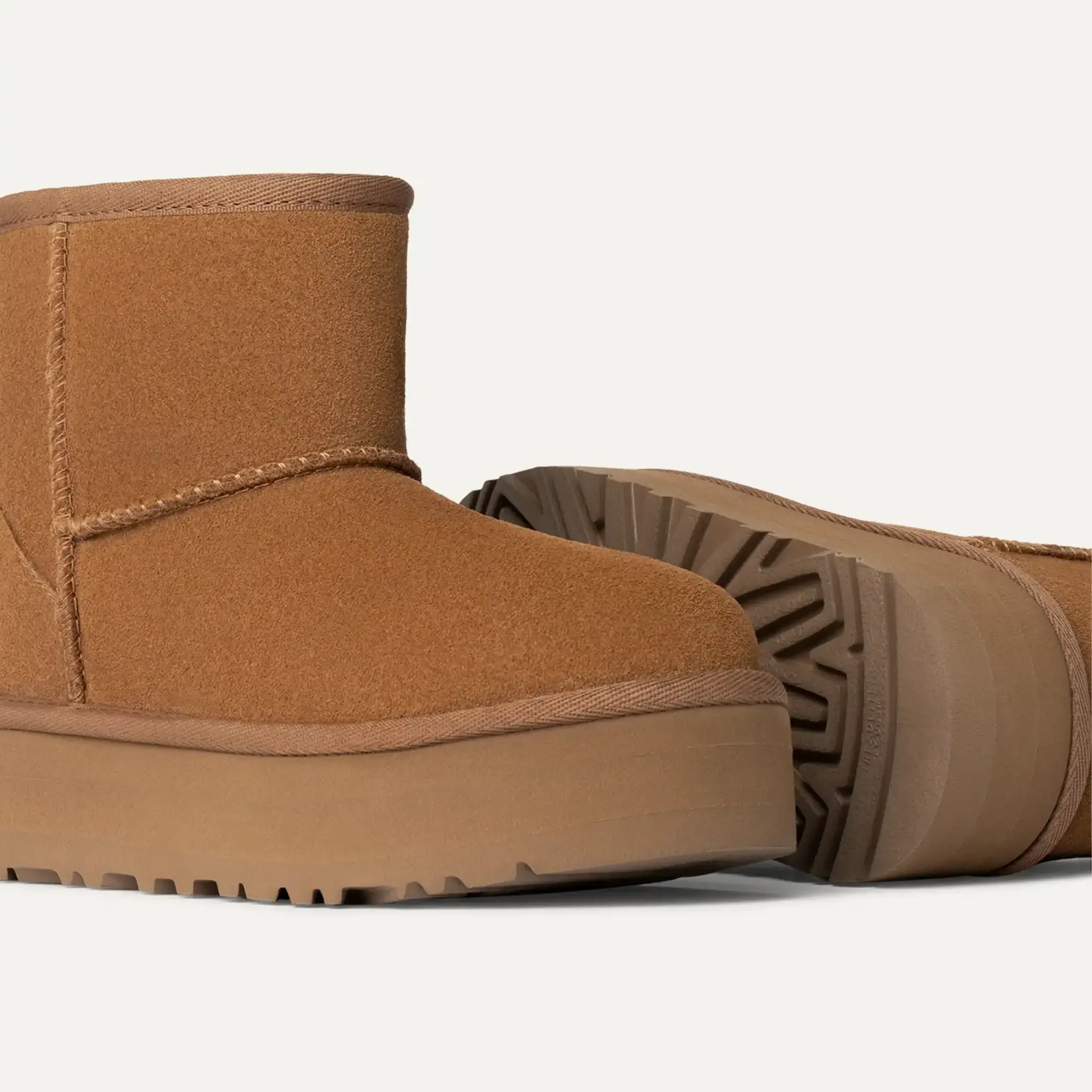 Ugg UGG 1143700K Classic Mini Platform CHE