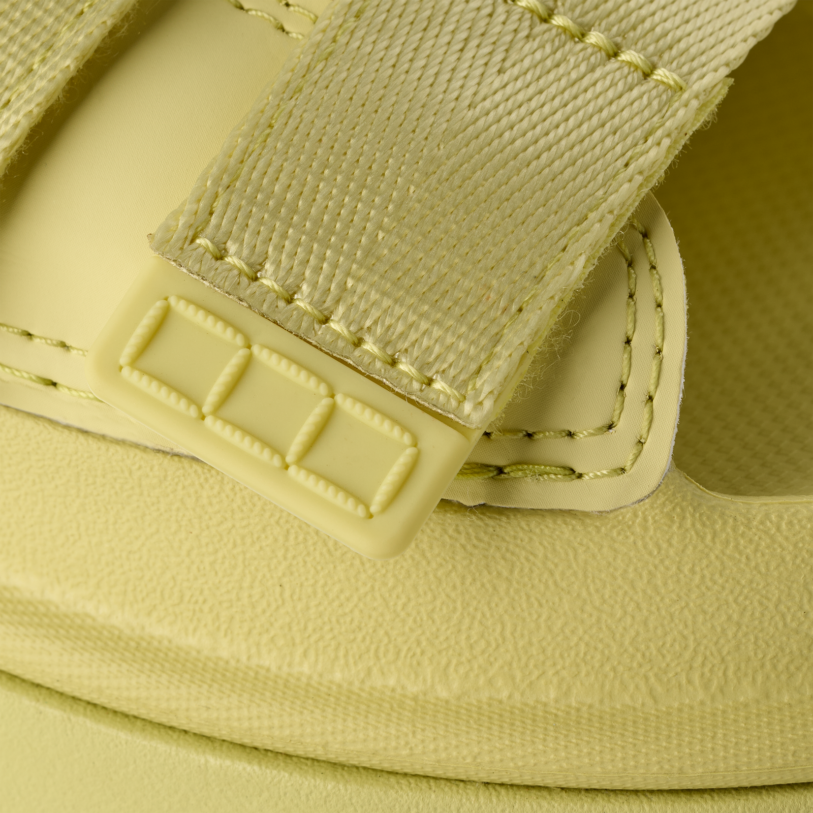 Ugg UGG Women's Goldenglow Slide