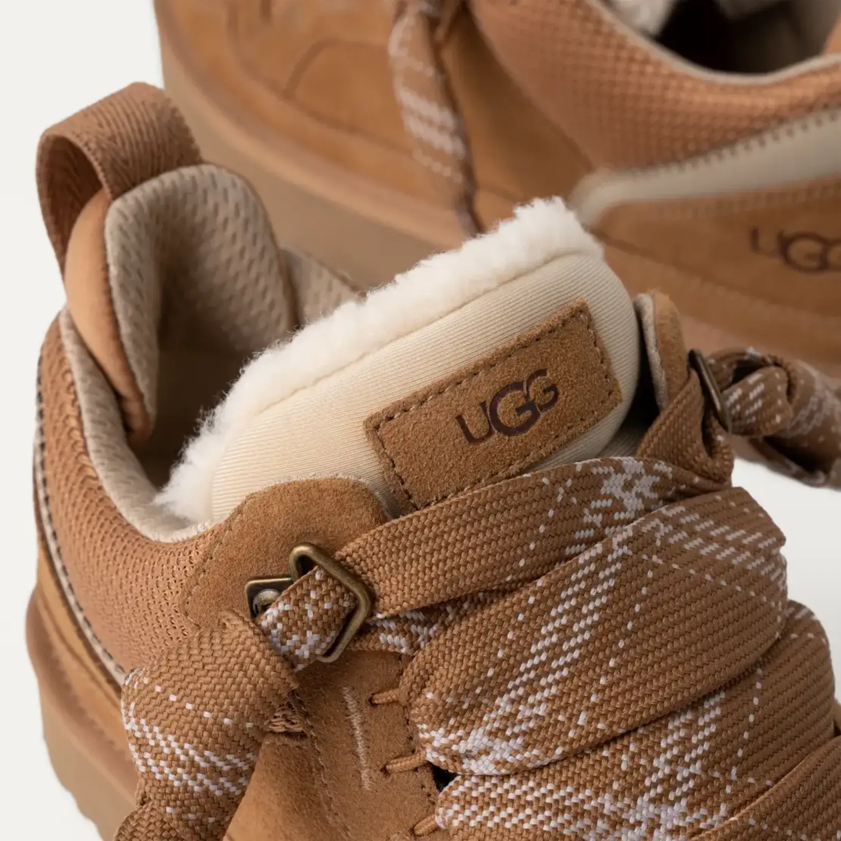Ugg UGG Women's LOWMEL