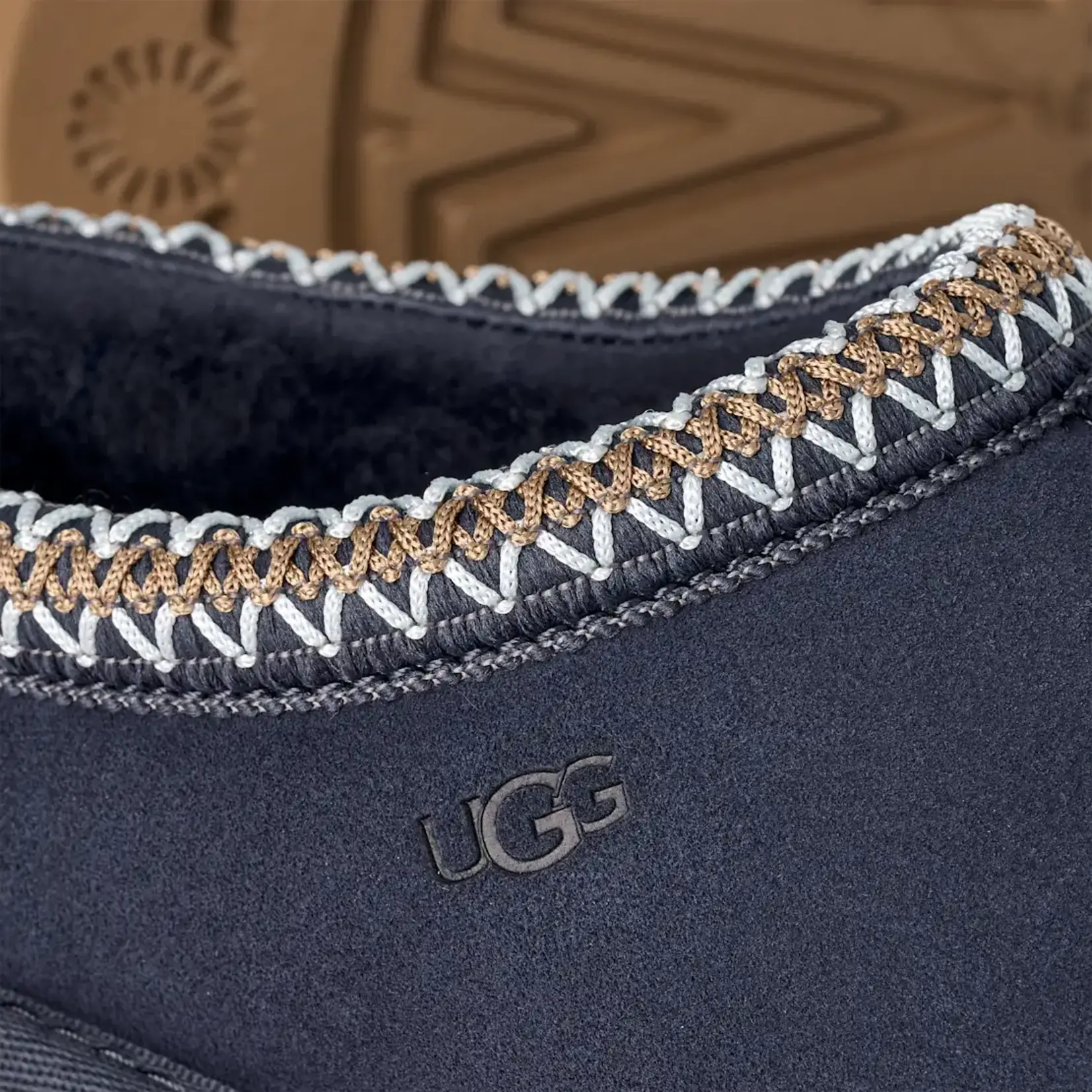 UGG 1174470 W Tasman II DKN