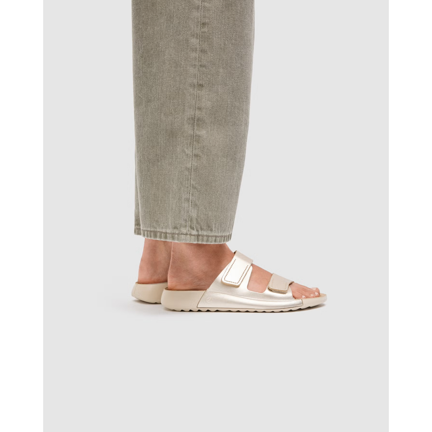 Ecco ECCO Women's 2nd Cozmo Sandal