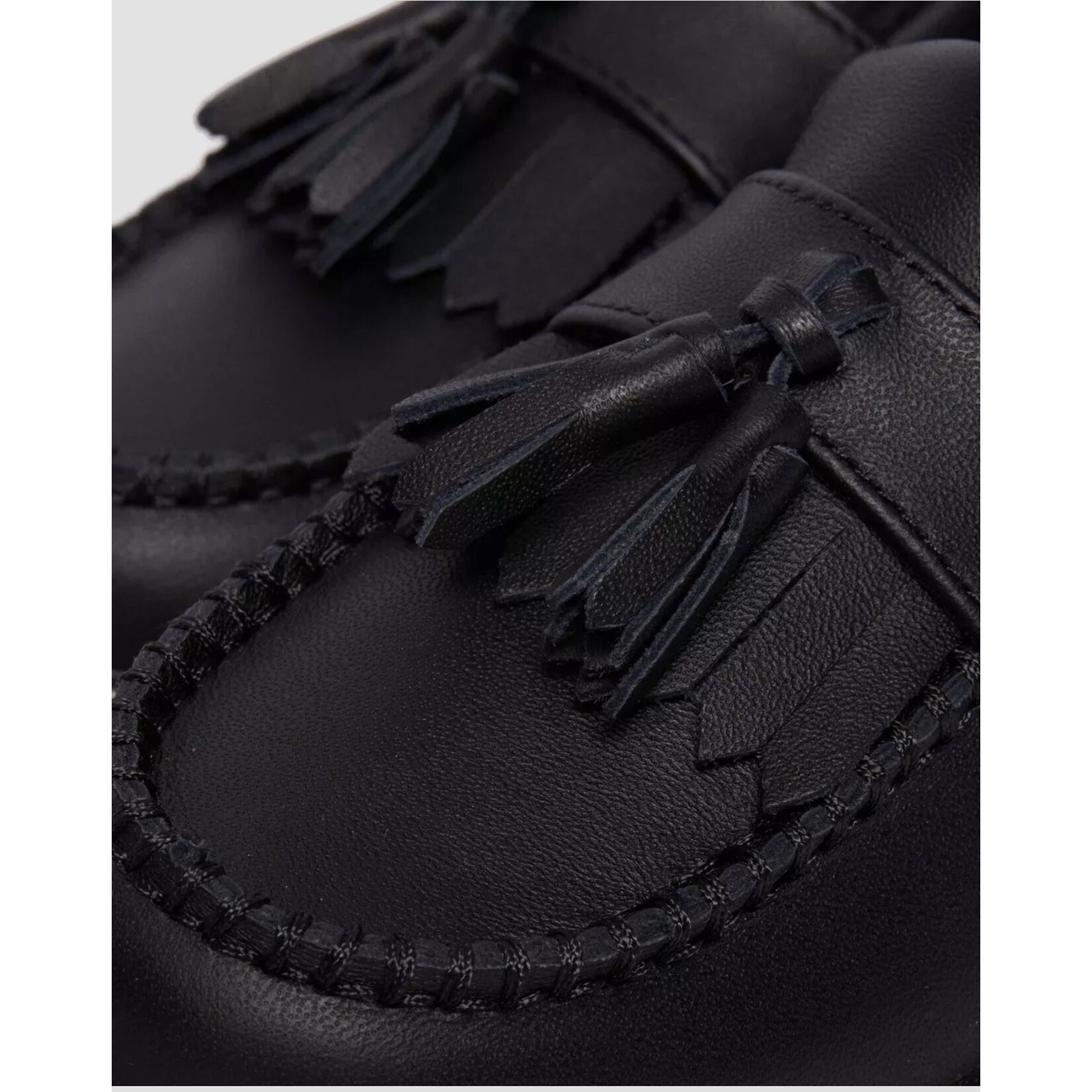 DOC MARTENS Adrian J Tassel Loafer 30963001