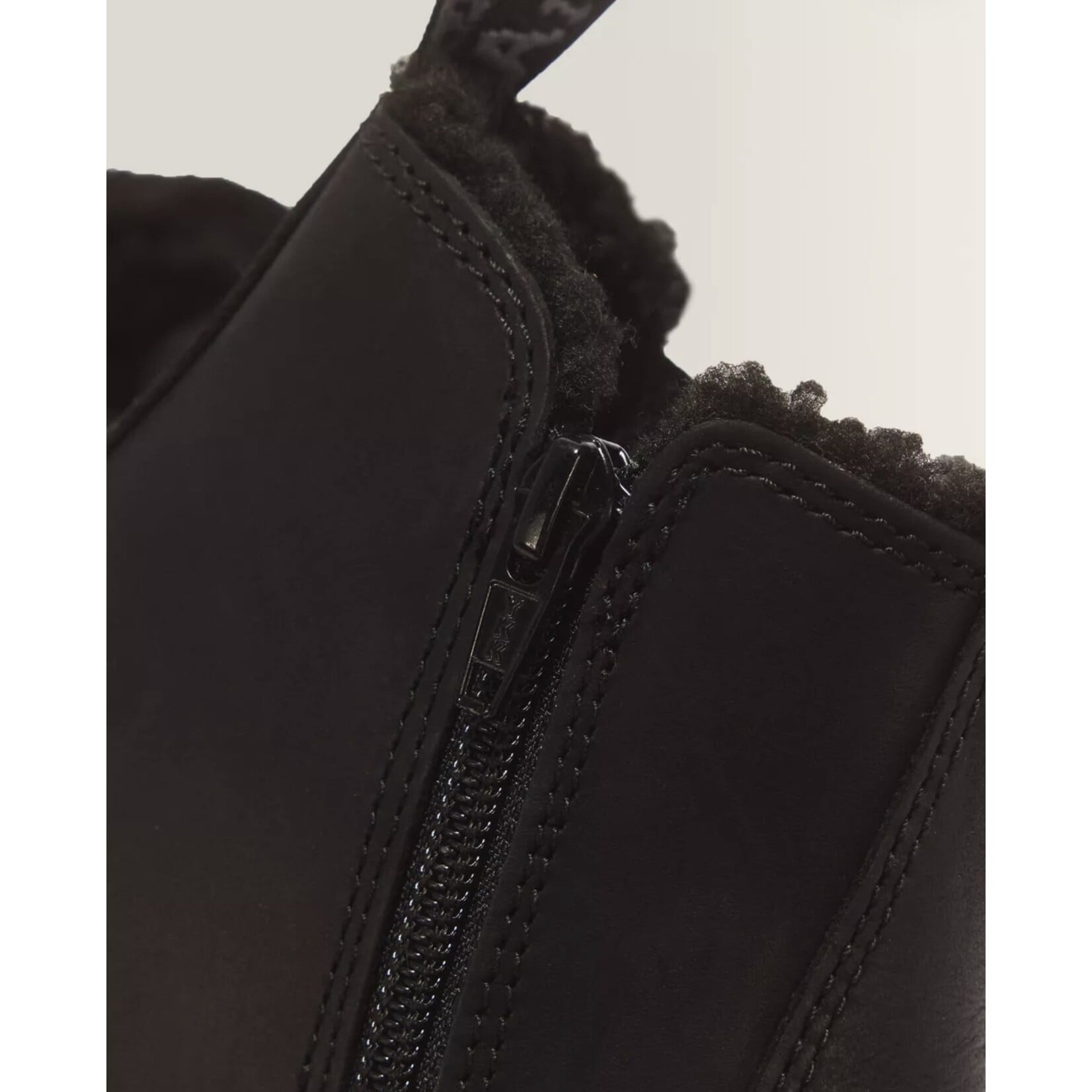 Doc Martens DOC MARTENS 2976 Leonore Mono