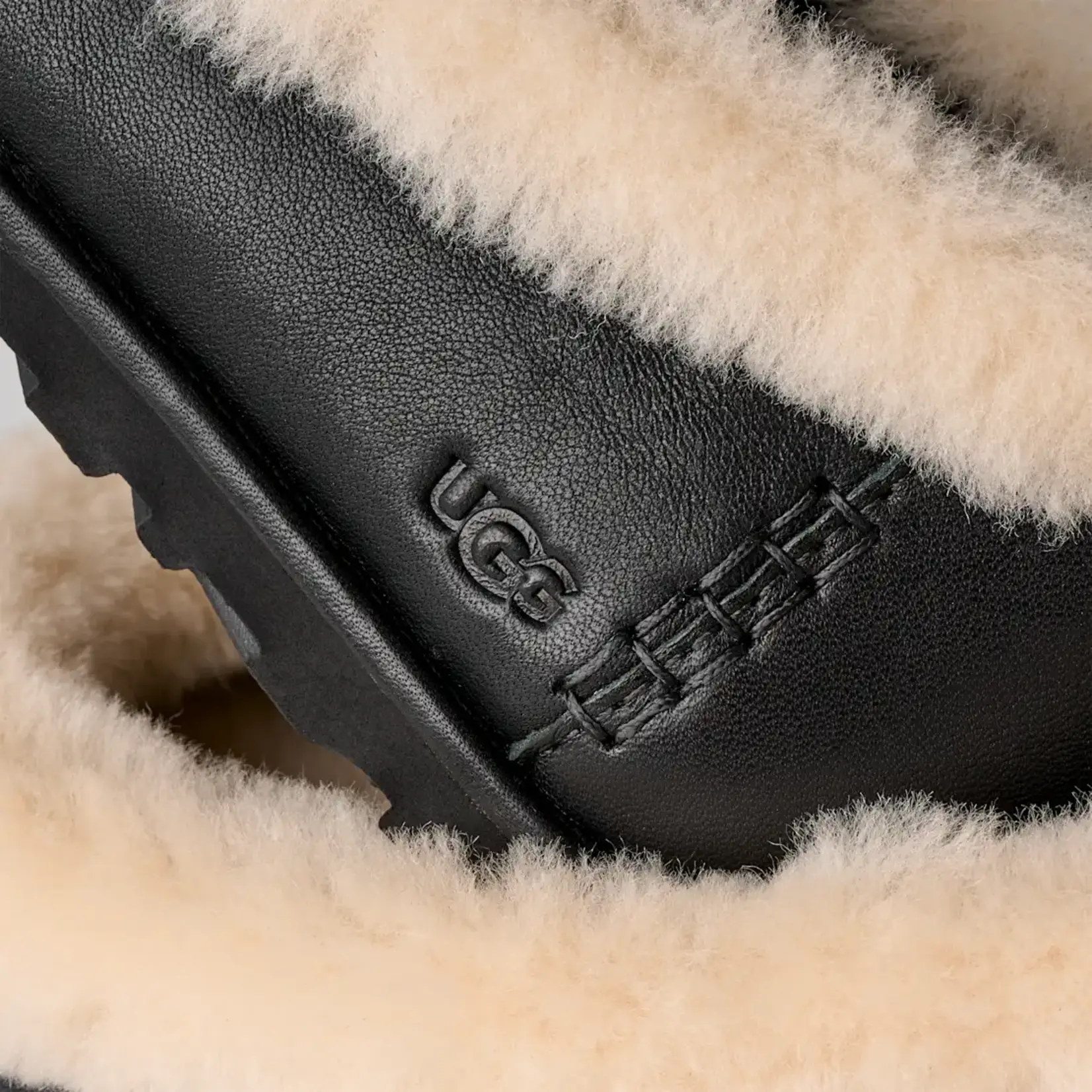 Ugg UGG Zora Leather Ballet Flat