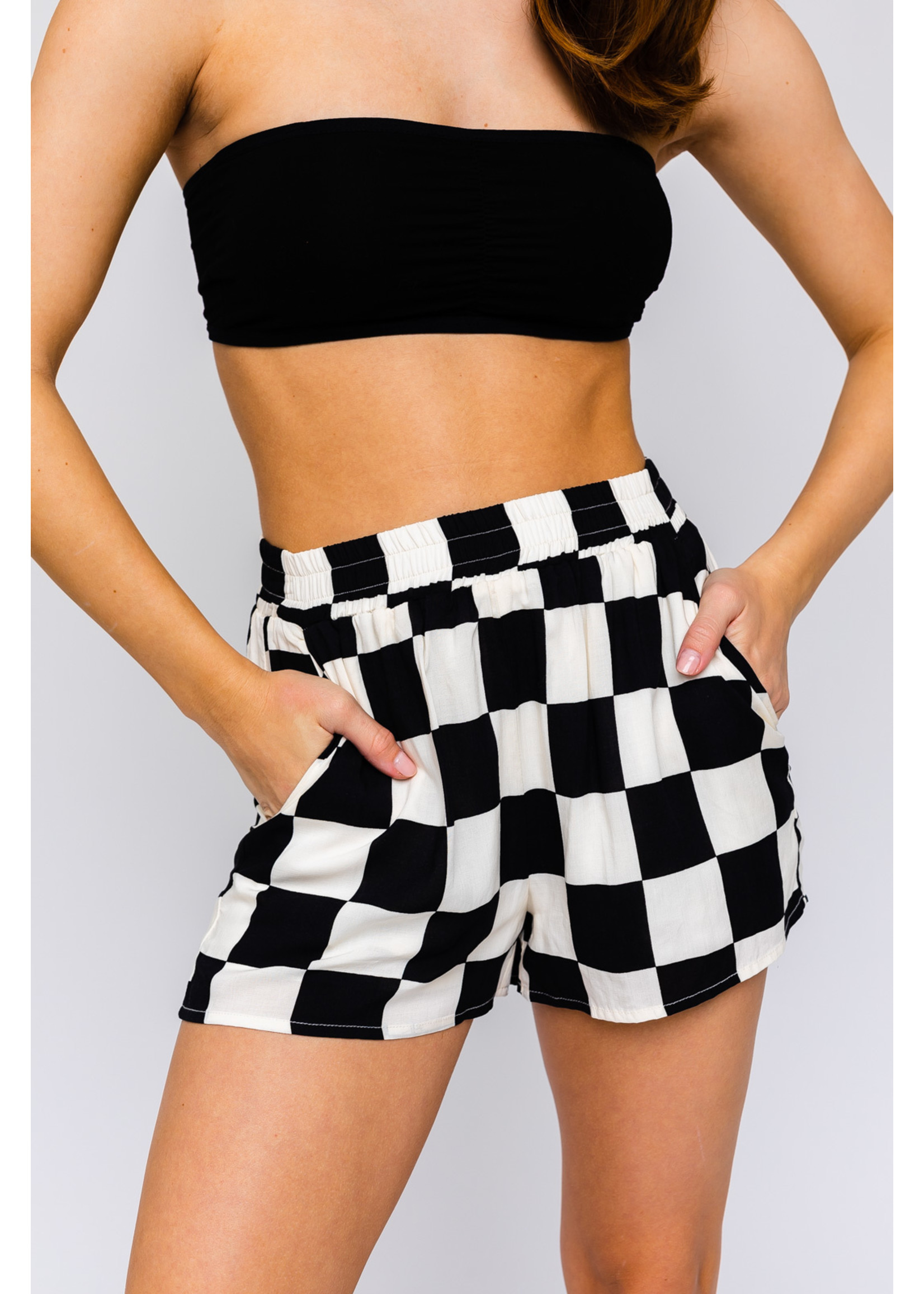 Le Lis Elastic Checker Shorts - IP1495