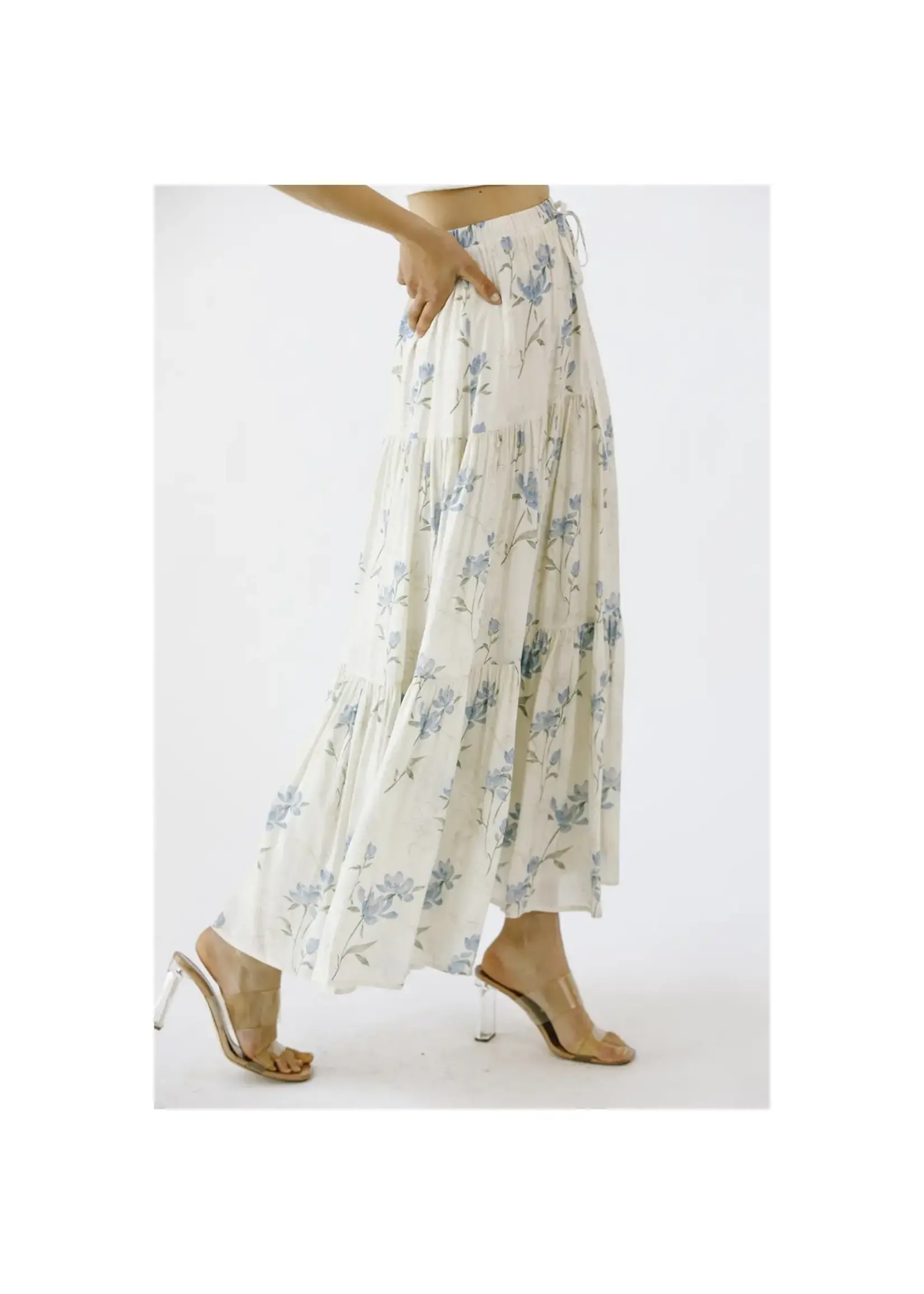 Storia Ivory-Blue Floral Skirt - JS6067