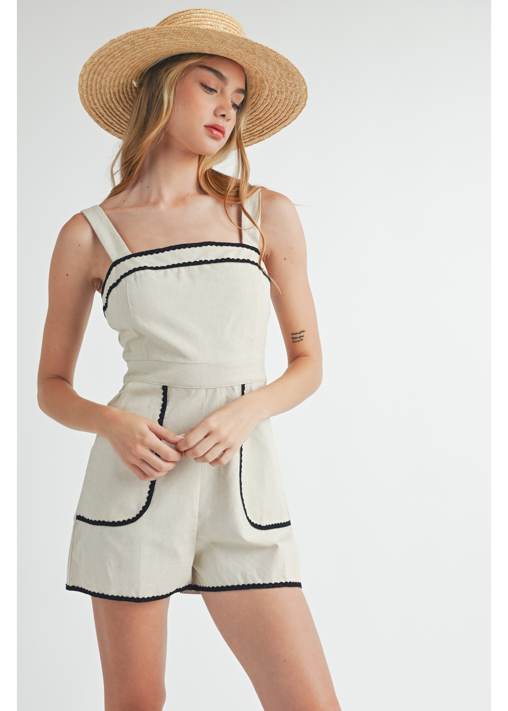Lace Scallop Trimmed Romper - MR4302 - Meo