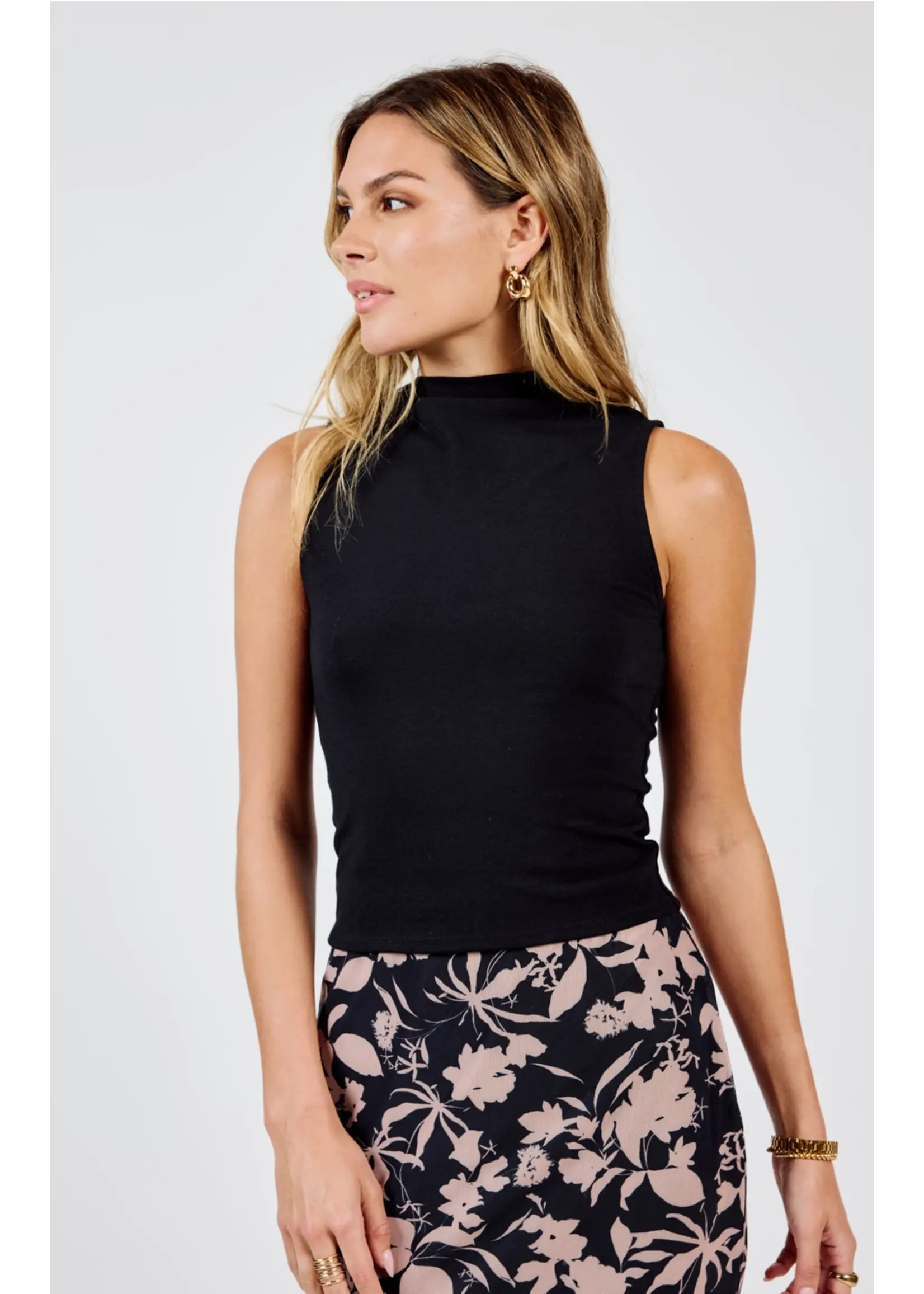 Sadie & Sage Healthy Place Slv/Less Mock Neck Knit Top - AG4228