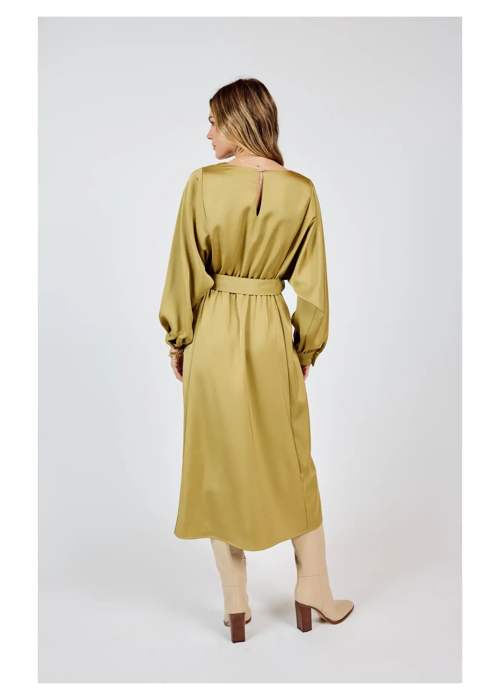 Sadie & Sage Mood Boost Dolman Slv Midi Dress with Belt - AG4329