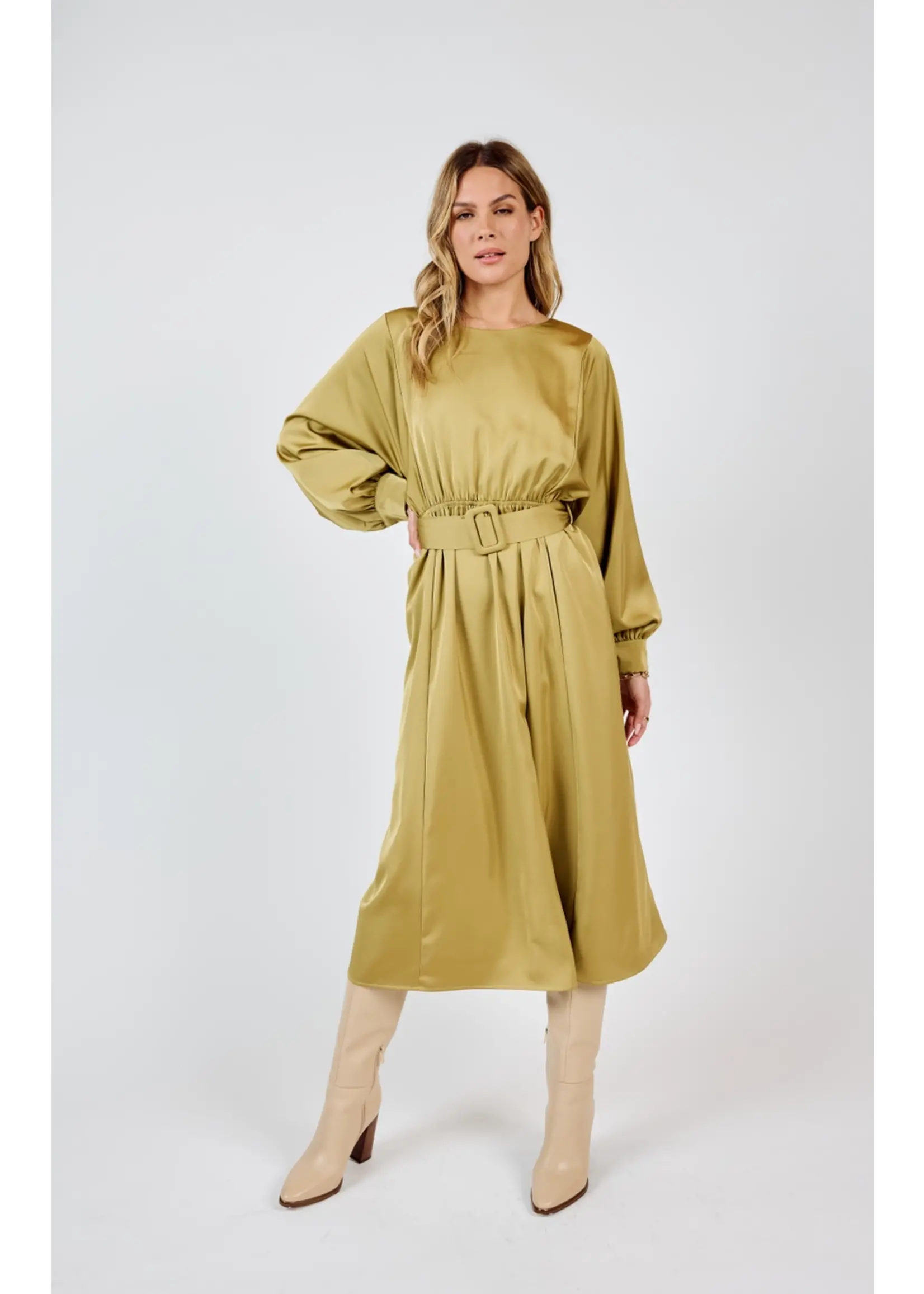 Sadie & Sage Mood Boost Dolman Slv Midi Dress with Belt - AG4329