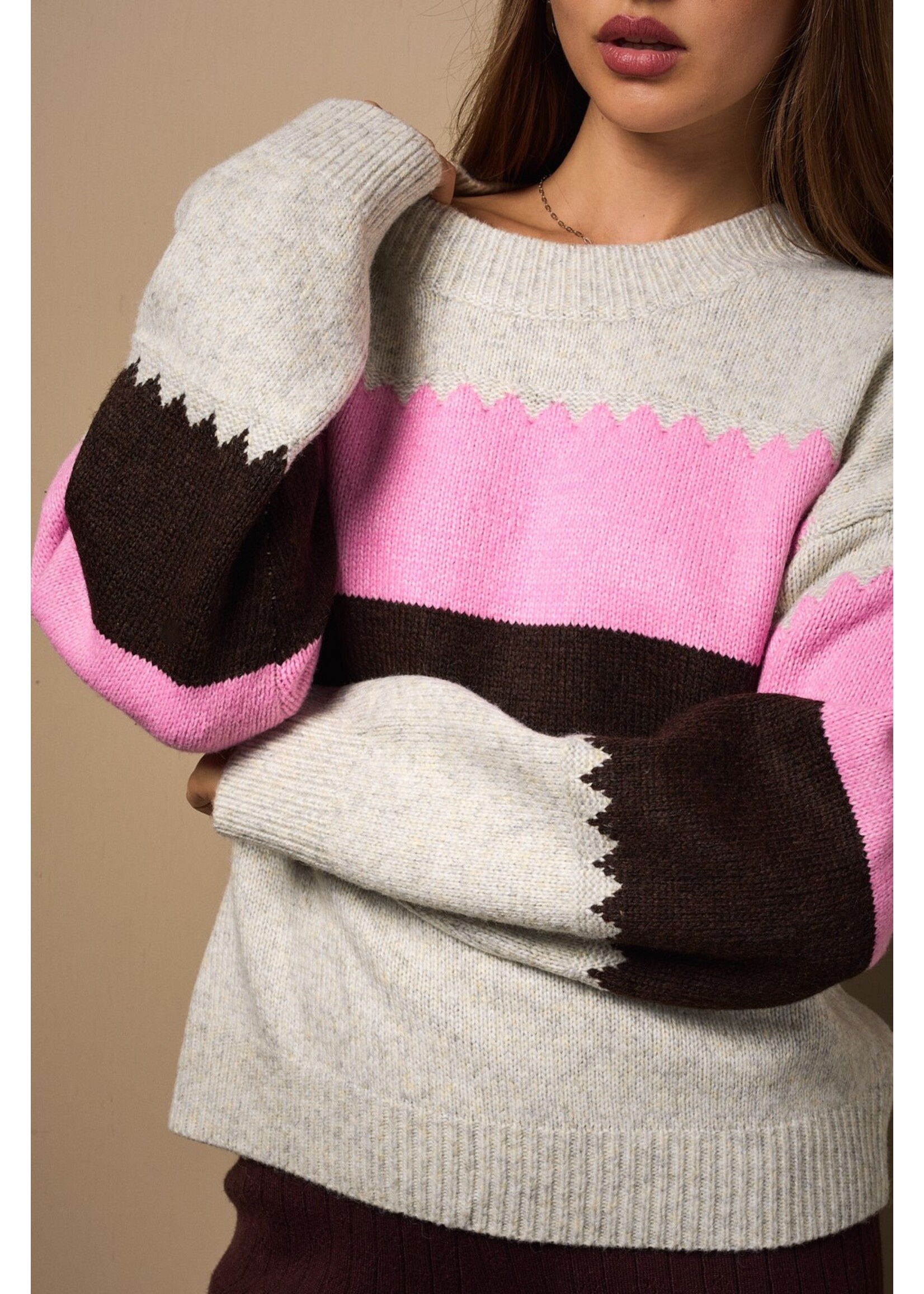 Le Lis Crew Neck Rose Stripe Sweater - IWT5816