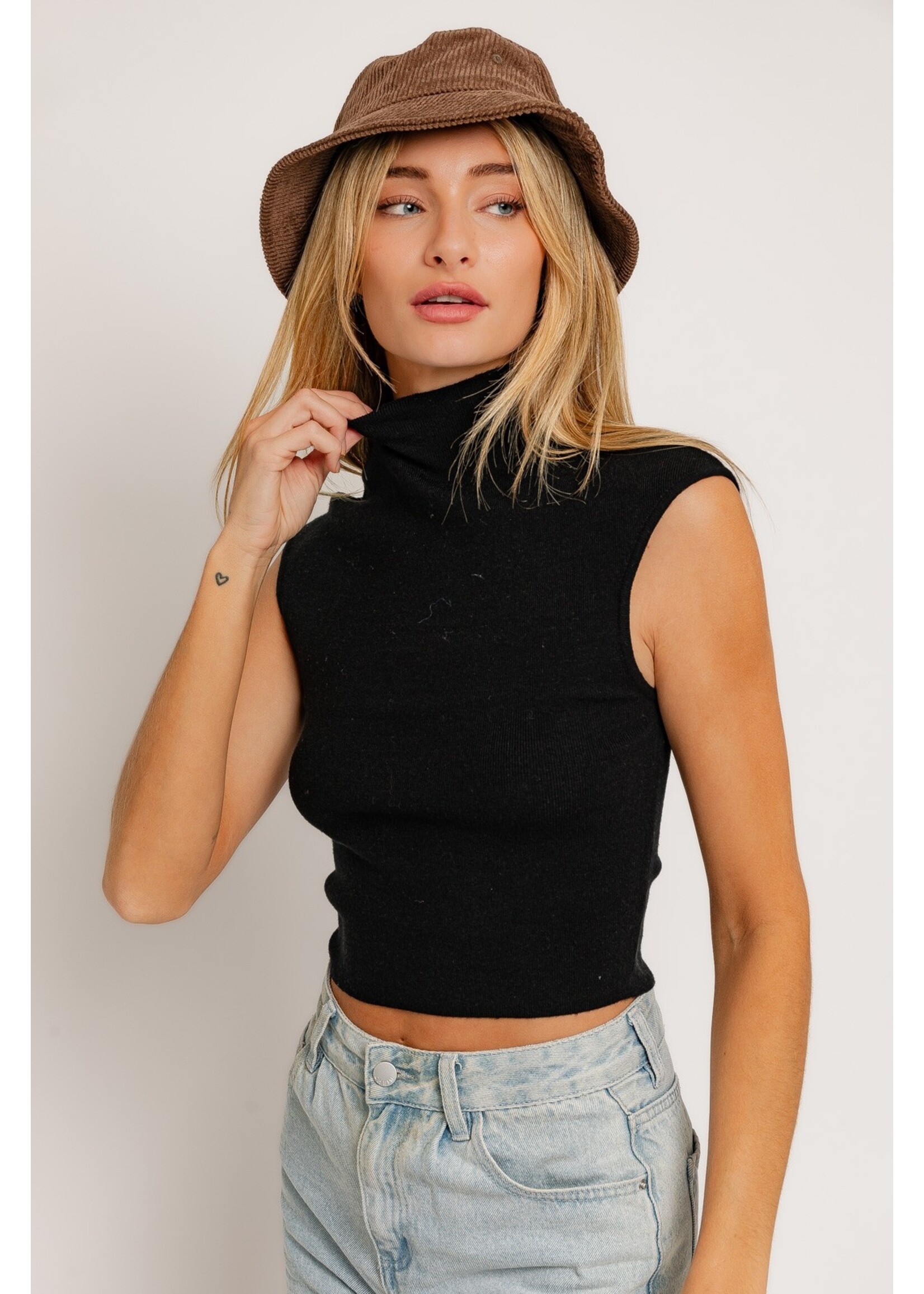 Le Lis High Neck Sleeveless Sweater Top - SWT9101