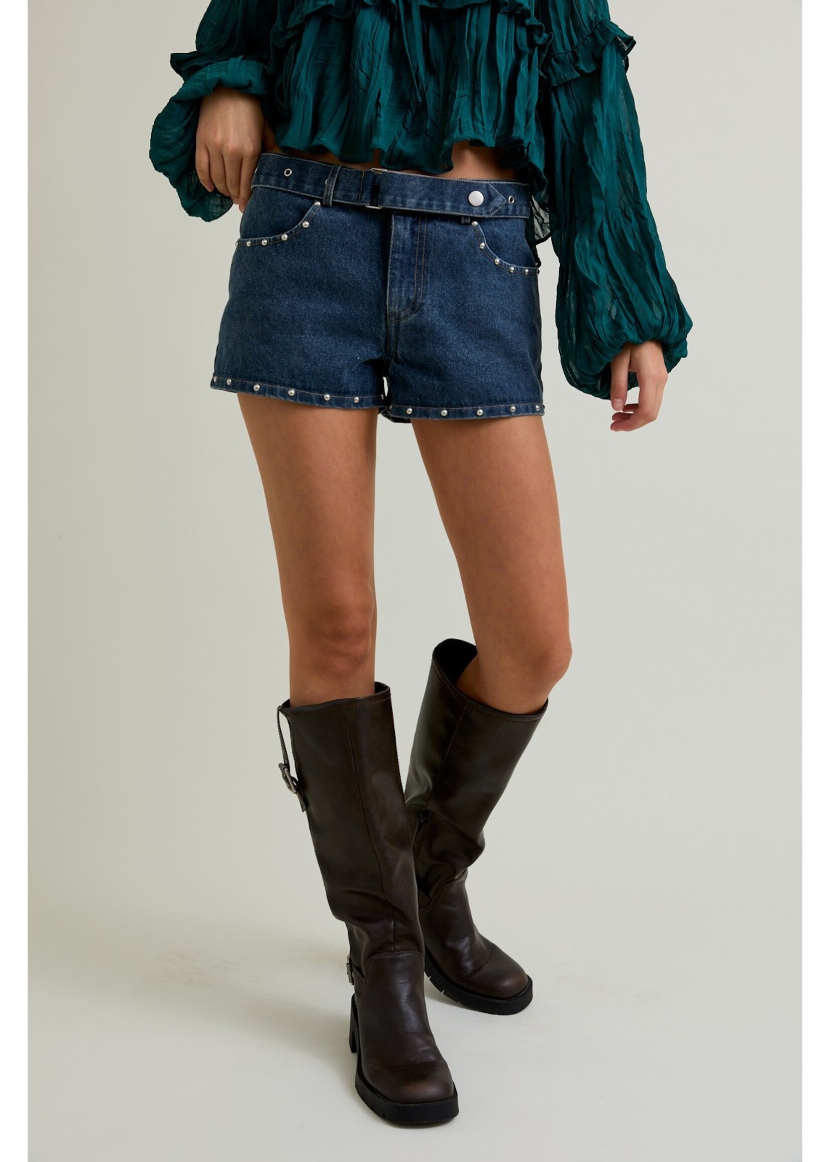 Le Lis Stud Detail Low Waist Shorts - SP3292