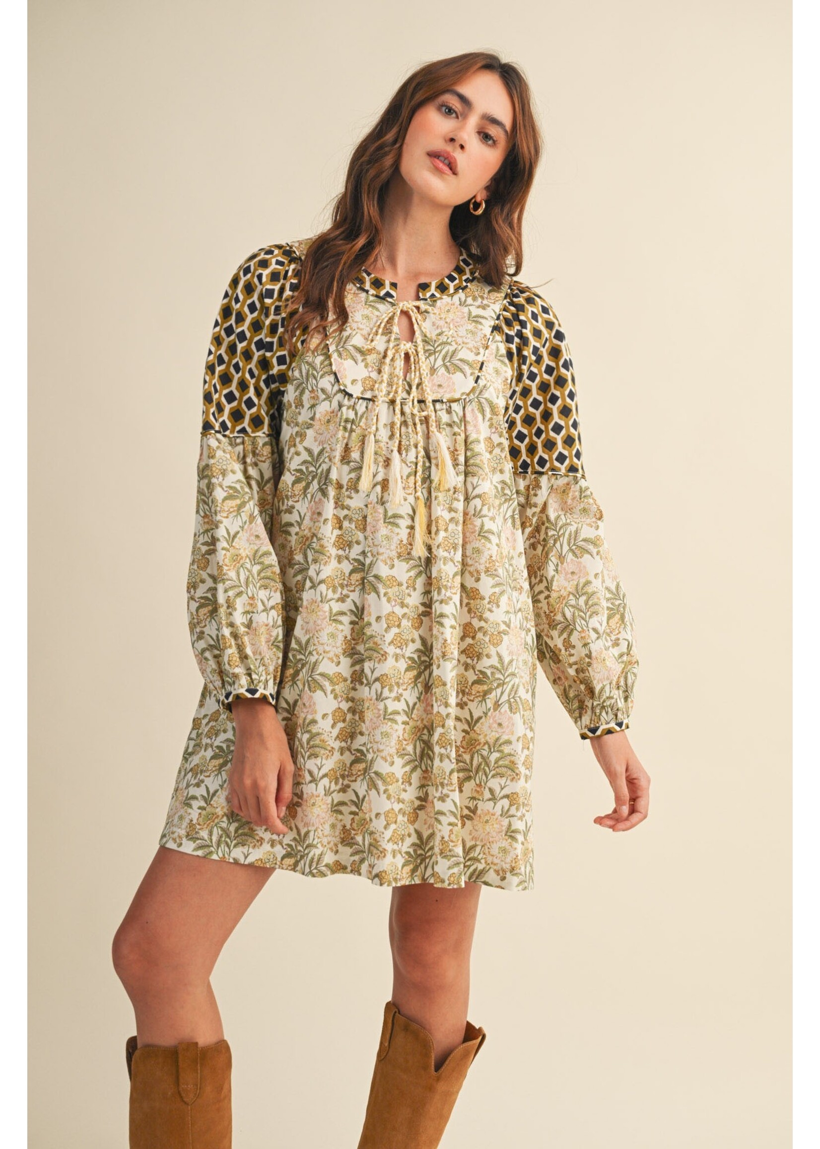 &Merci Floral Contrast Sleeve Mini Dress - MDR4169